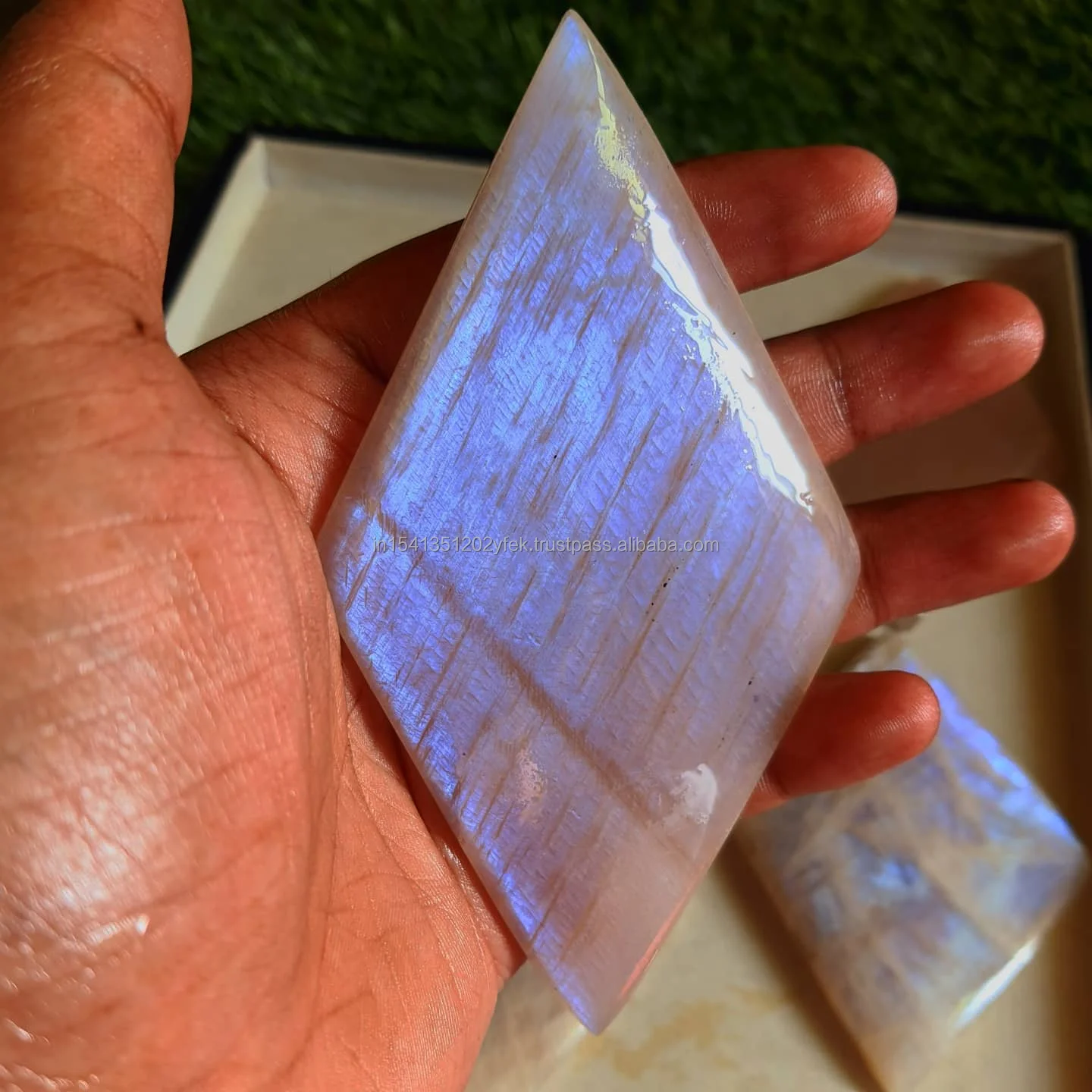 Peach rainbow moonstone diamond shape Natural cabochon stone crystals chakra healing energy for decoration hand polish bulk sale