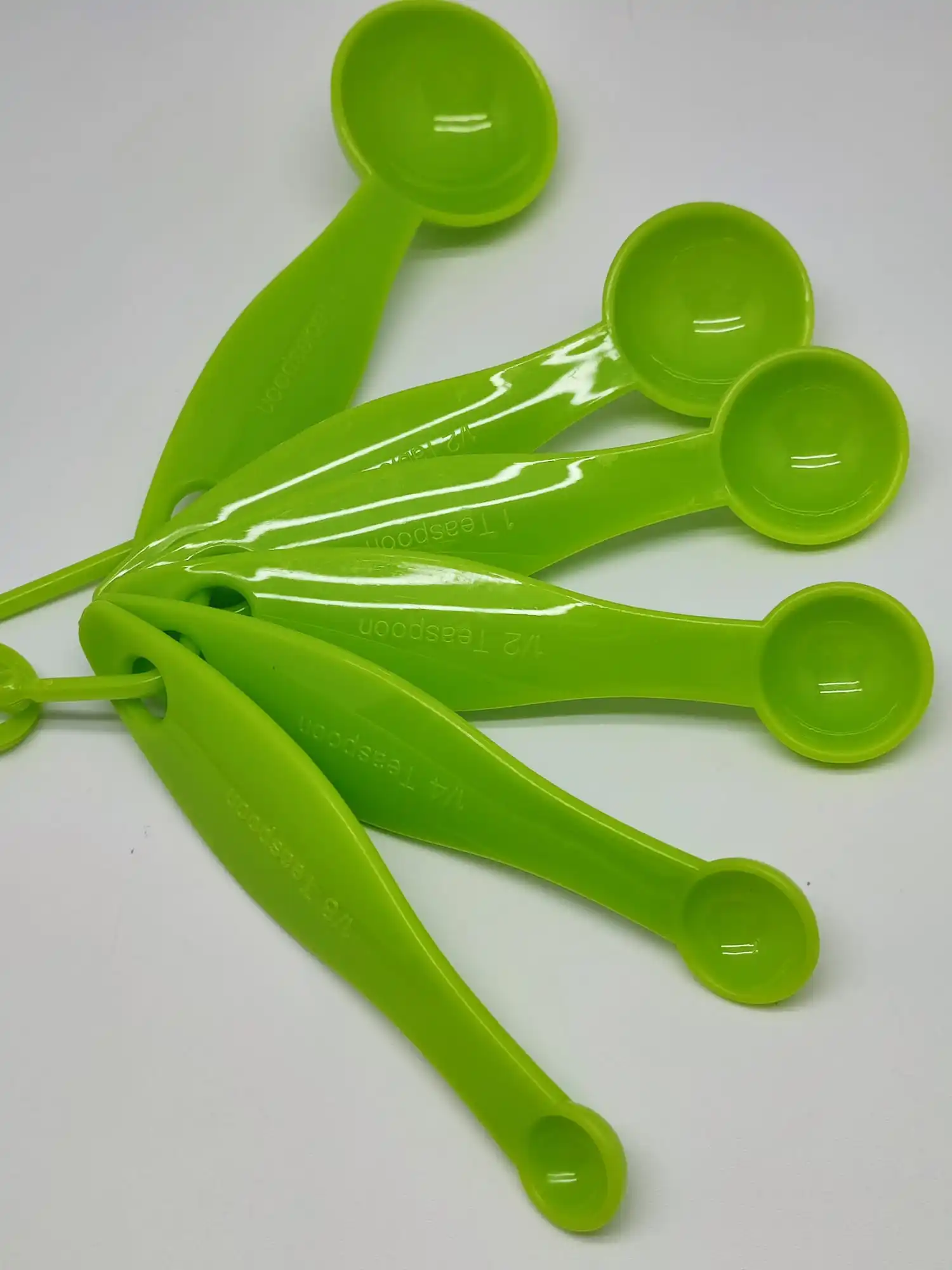 FOOD GRADE 6pcs set Plastic Small Measuring Spoon baking measures spoons 1/8, 1/4, 1/2 & 1 tsp, 1/2 & 1 tbs