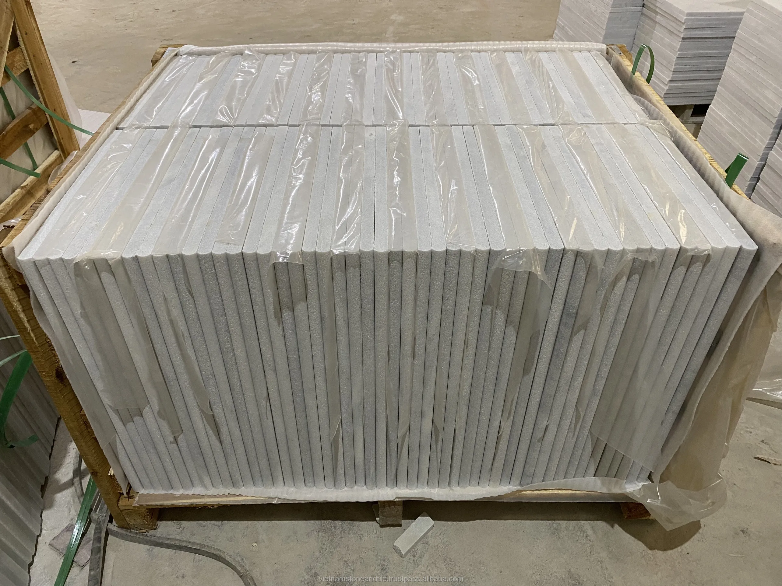 Wholesale Limestone Tiles Swimming Pool Tiles Natural Stone Floor Polished Glazed Marble Look Slab Tiles