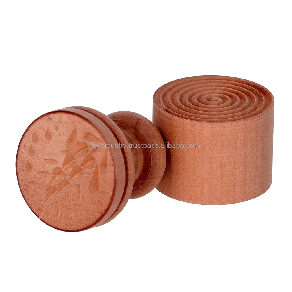 
Lily-shaped Stamp for Making Ligurian Corzetti Pasta 