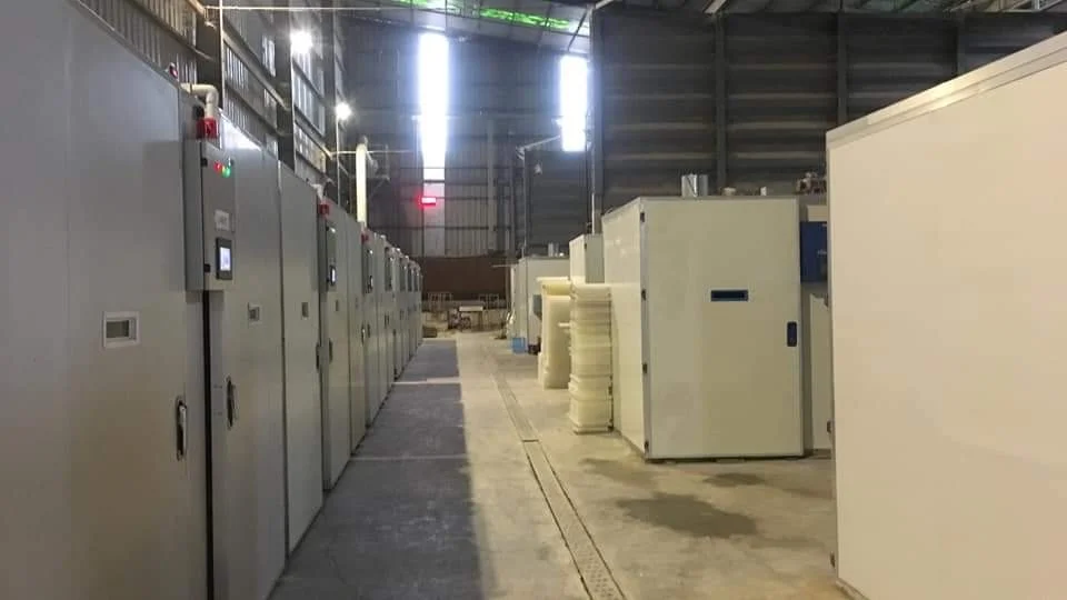 Industrial Egg Incubator Large Capacity  from Vietnam Manufacturer Top Sale Incubator 500 Eggs Hatching Machine