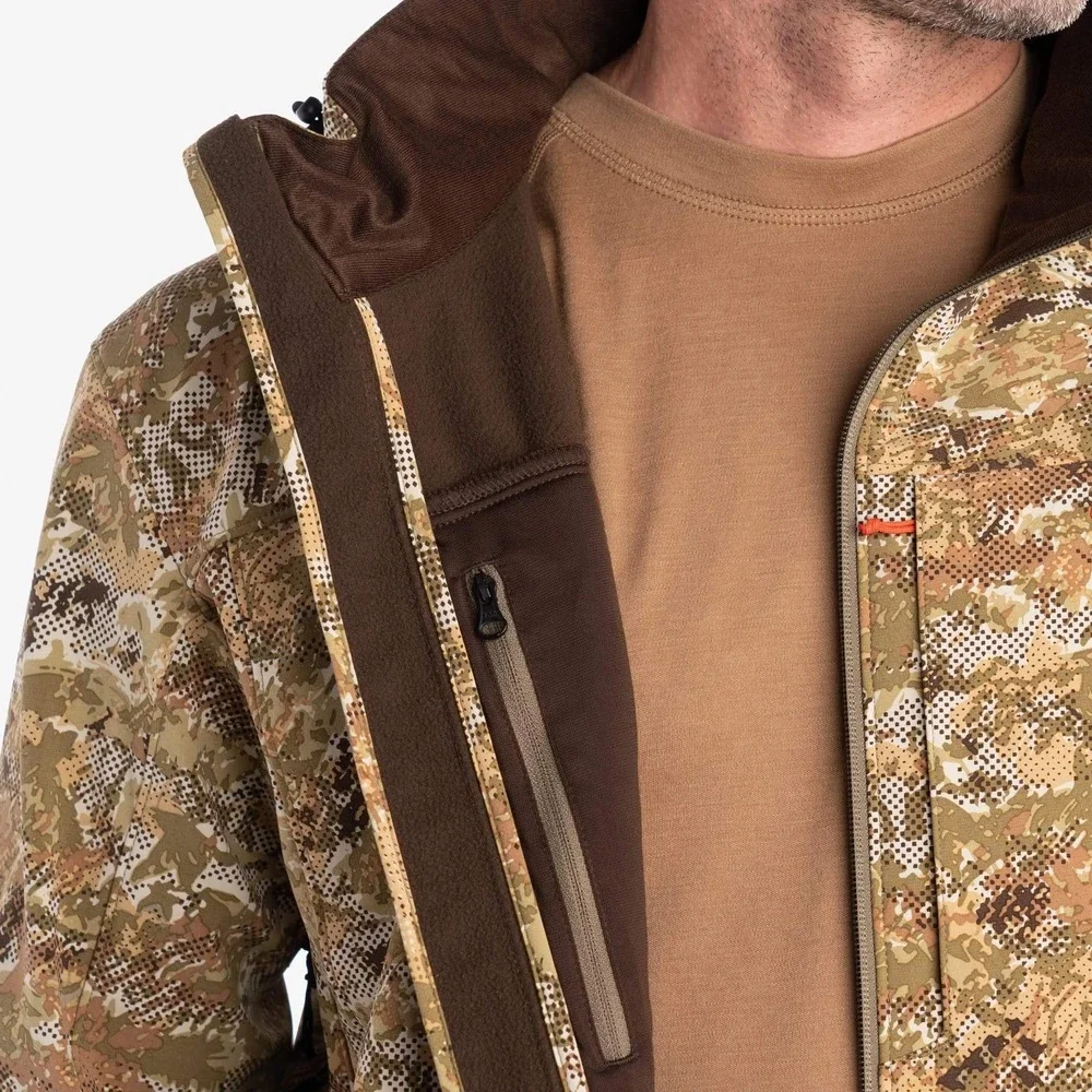 High Quality Hunting Jacket in Camouflage Waterproof Polyester Material with fully custimzation options