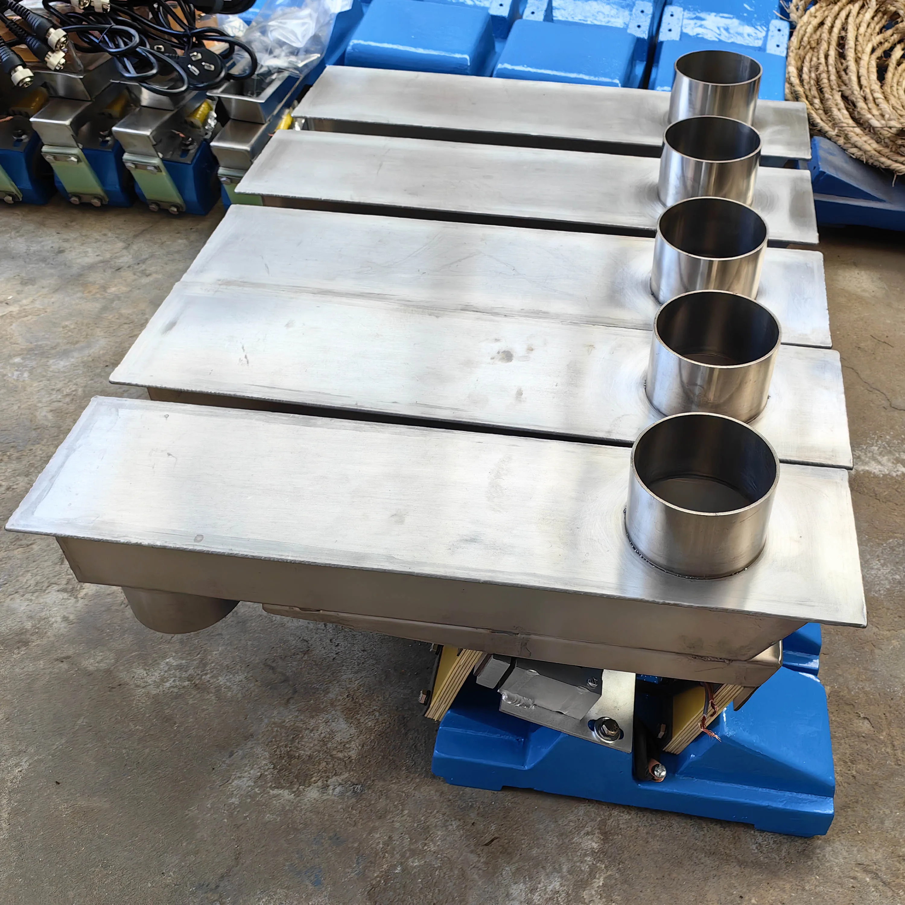 304 stainless steel tray small packaging vibrating feeder linear vibrator with sensor controller