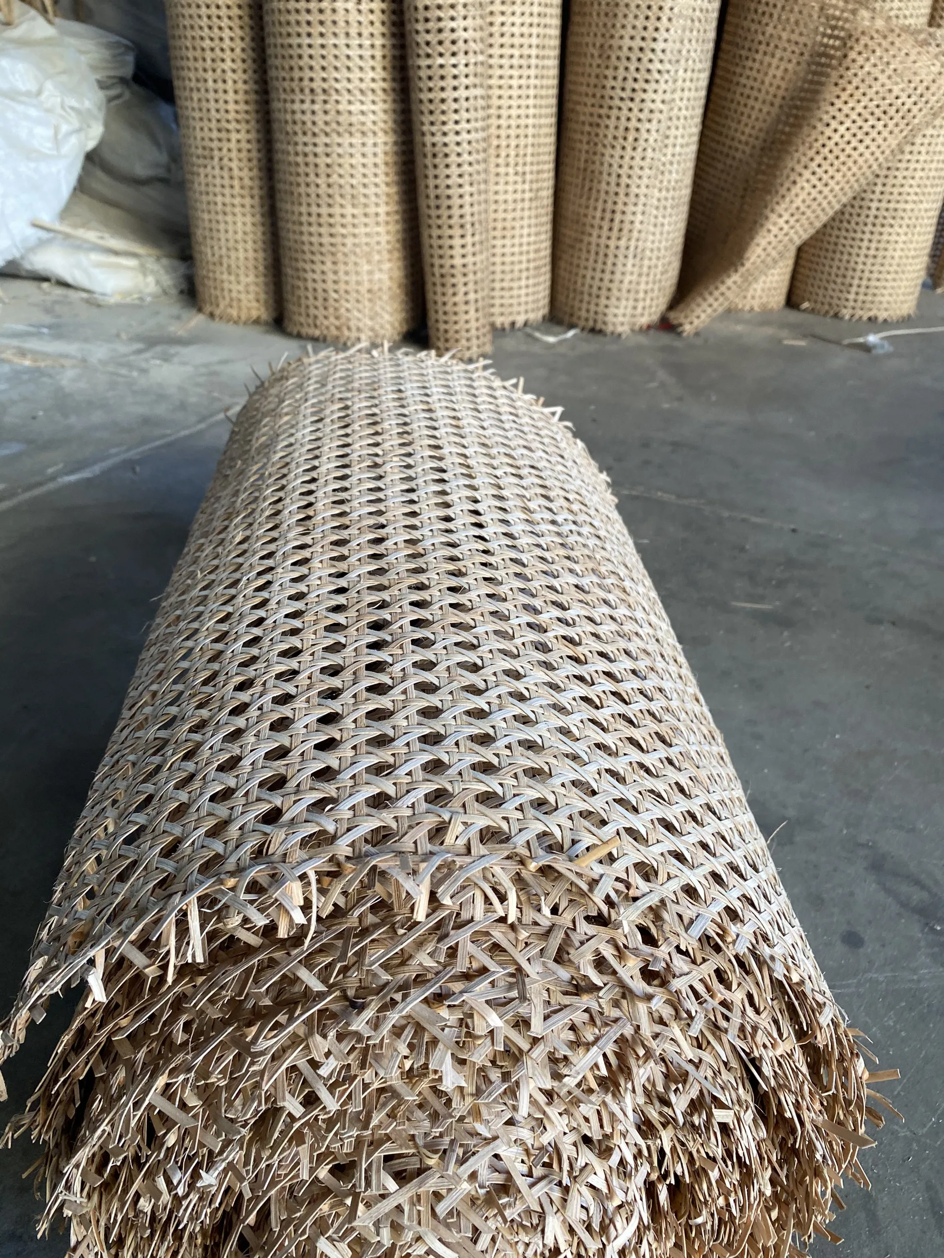 
Round Garden Parasol Base Natural Rattan Webbing Roll Ceiling Background Wall Decor Furniture Material From Viet Nam 