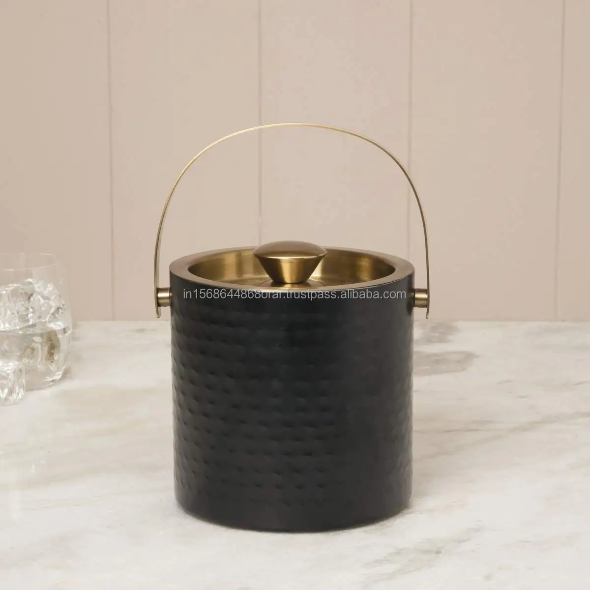 Luxury 1.5 Litre Double Wall Stainless Steel Ice Bucket Hammered Design in Black/Gold for Cocktails & Beverages