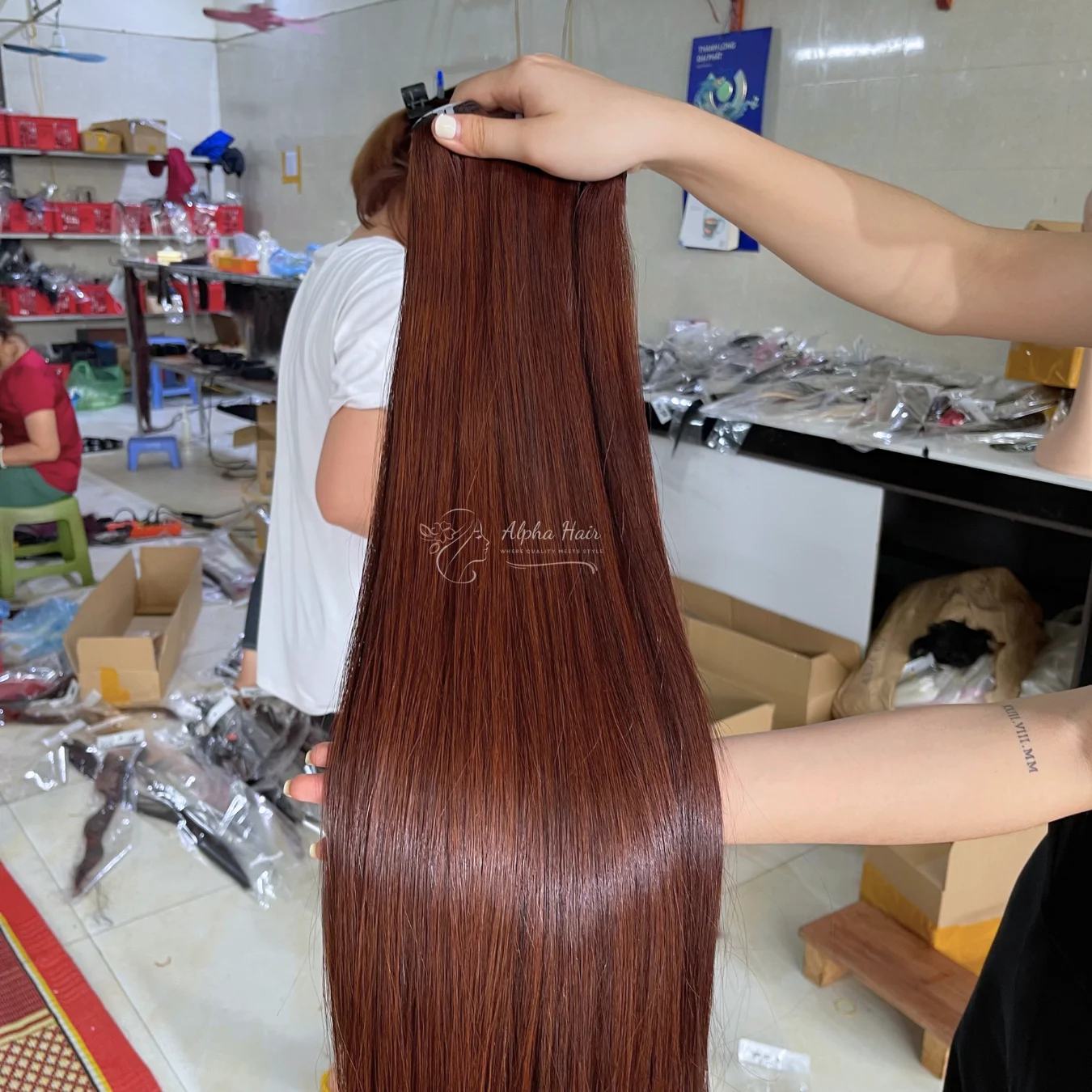 Hot Sale This Month Custom Color Bone Straight Competitive Price Genius Weft Human Hair Extensions Vietnamese Raw Hair Bob Wigs