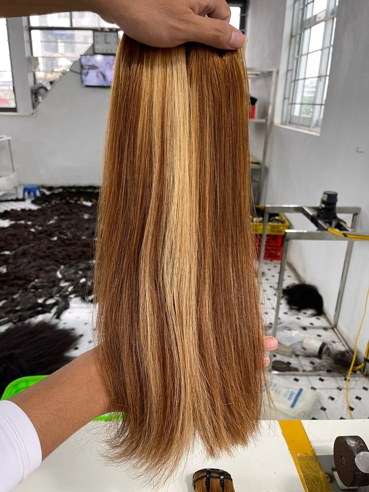 Оптовая продажа прямые 100% человеческие волосы цвета пианино необработанные во Вьетнаме