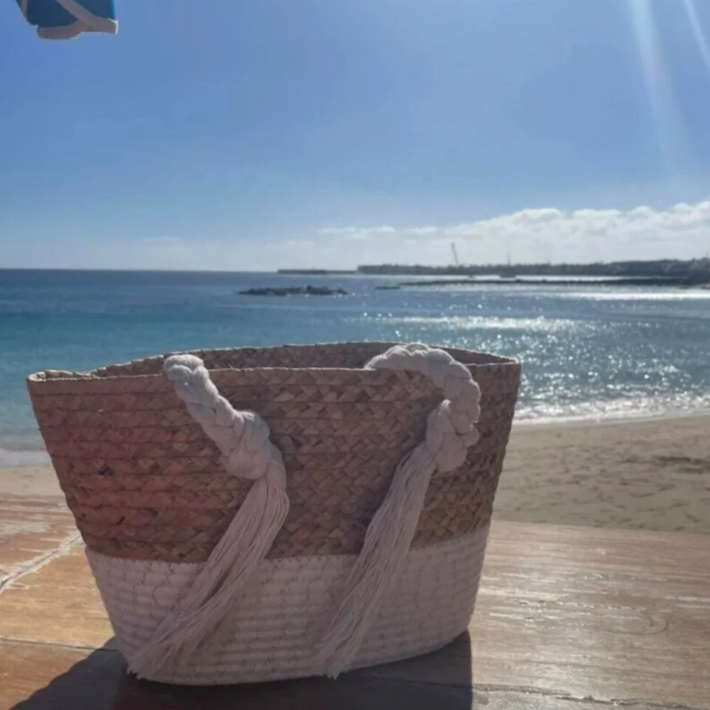 New arrival high quality seagrass cotton women tote beach picnic travel bag handwoven made in Vietnam