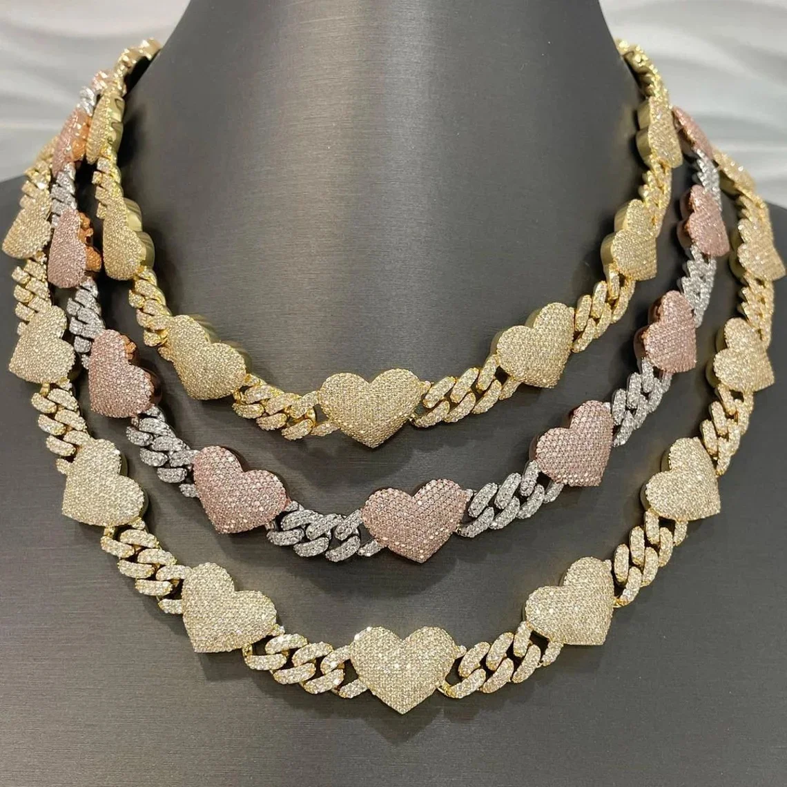 16 Inches Luxury Heart Charm Moissanite Diamond Rose Yellow Gold Plated Cuban Link Iced Choker Necklace Designer Fine Chain