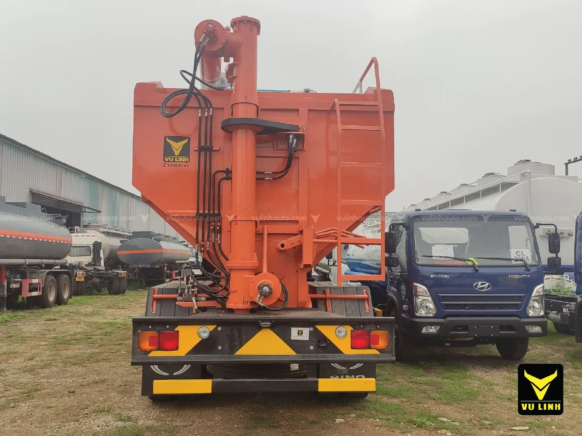 Vu Linh Auto HINO FM корм грузовик 22 м3 для животных в
