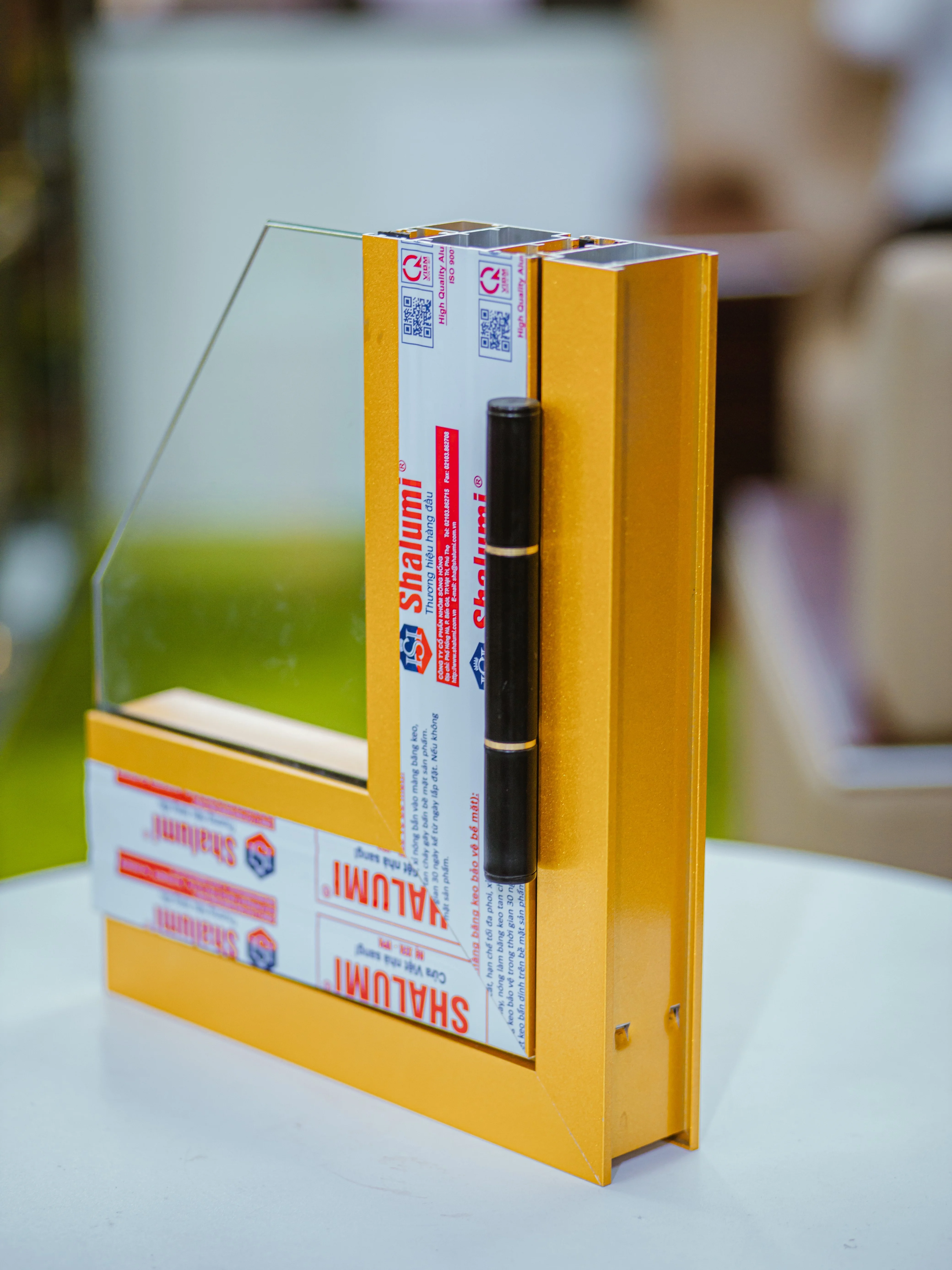 Металлический золотой алюминиевый профиль для дверей и окон от Вьетнама Shalumi