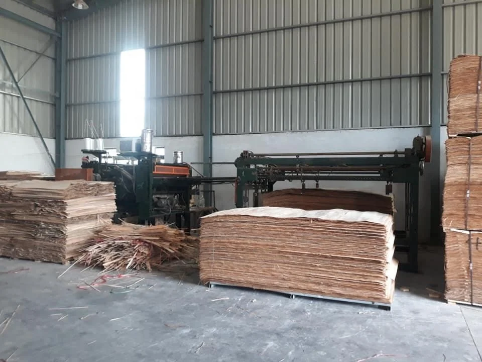 
Eucalyptus Core Veneer 4x8' 