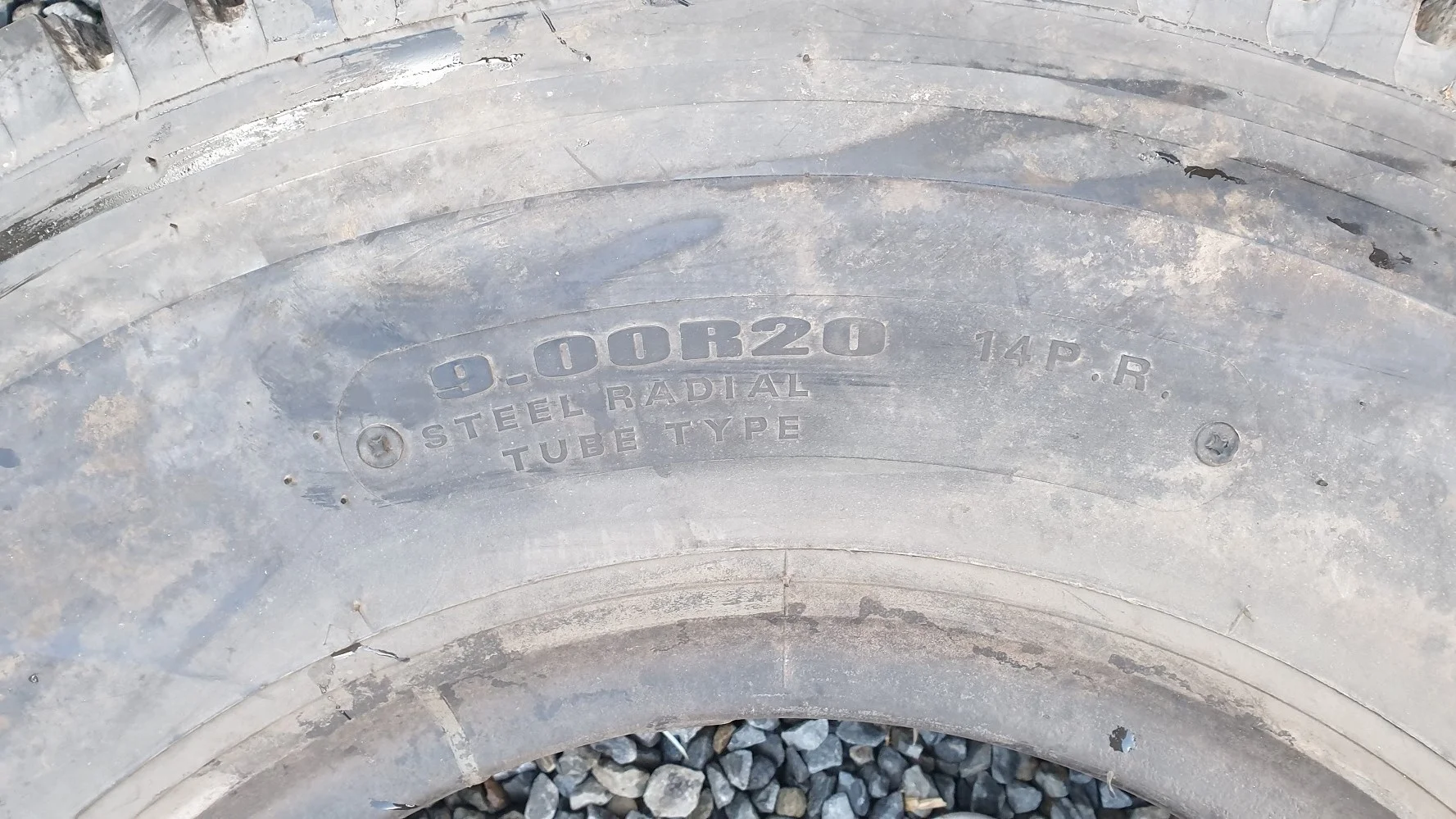 Японские высококачественные автомобильные запчасти SP020 шины для больших грузовиков или автобусов Твердые колеса