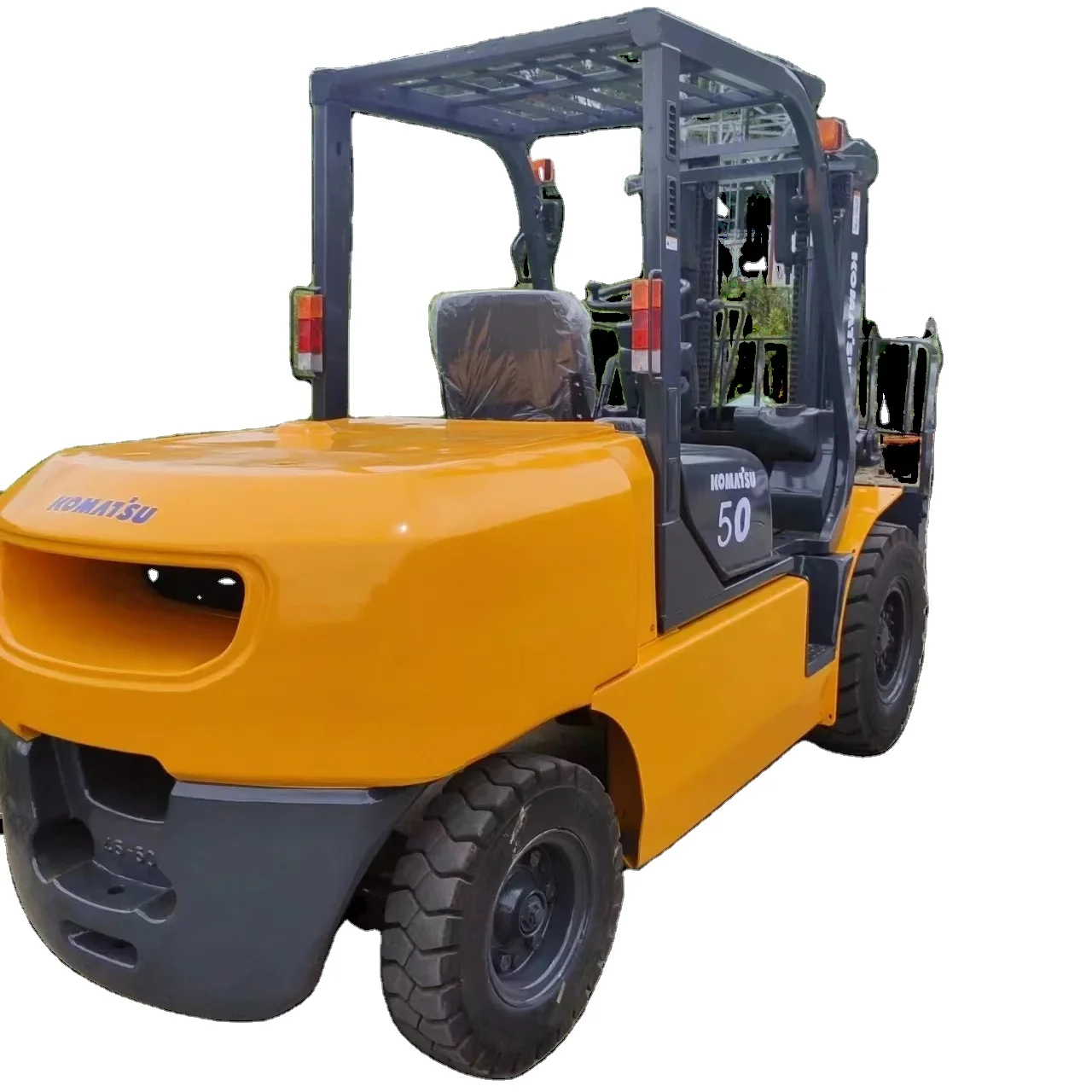 Вилочный погрузчик kOMATSU FD50 в хорошем состоянии со скидкой по цене