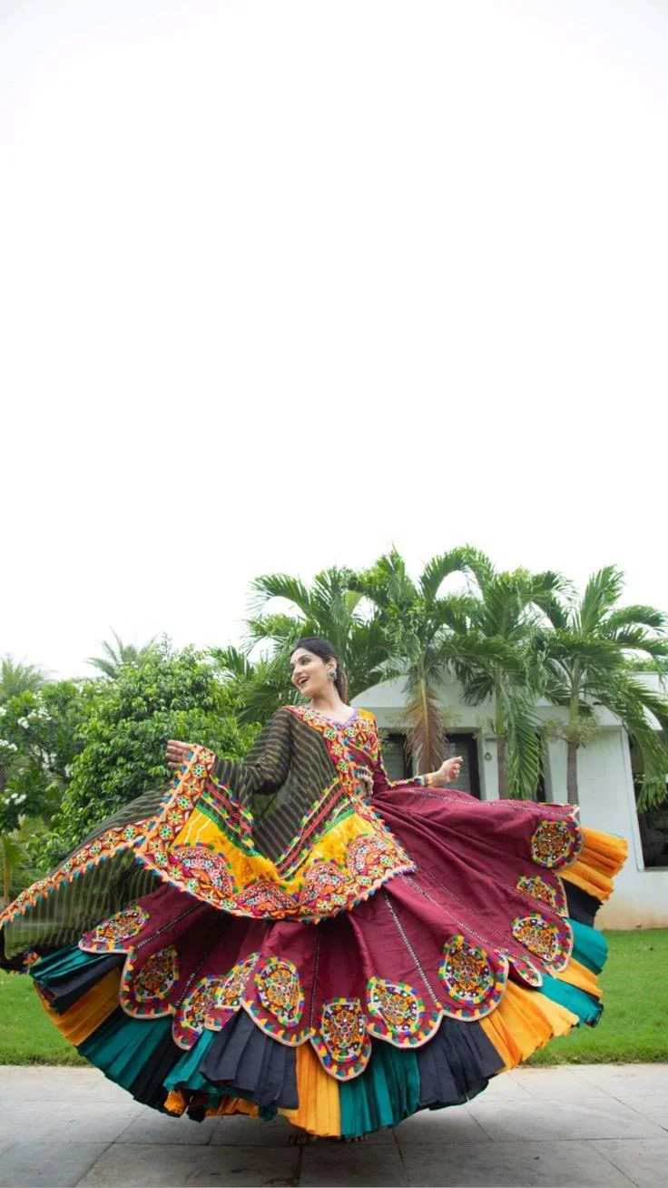 Свадебный дизайнерский темно-бордовый бархат Lehenga Choli Вышитый свадебный лахенга чоли для женщин оптовая продажа 2023 индийской одежды