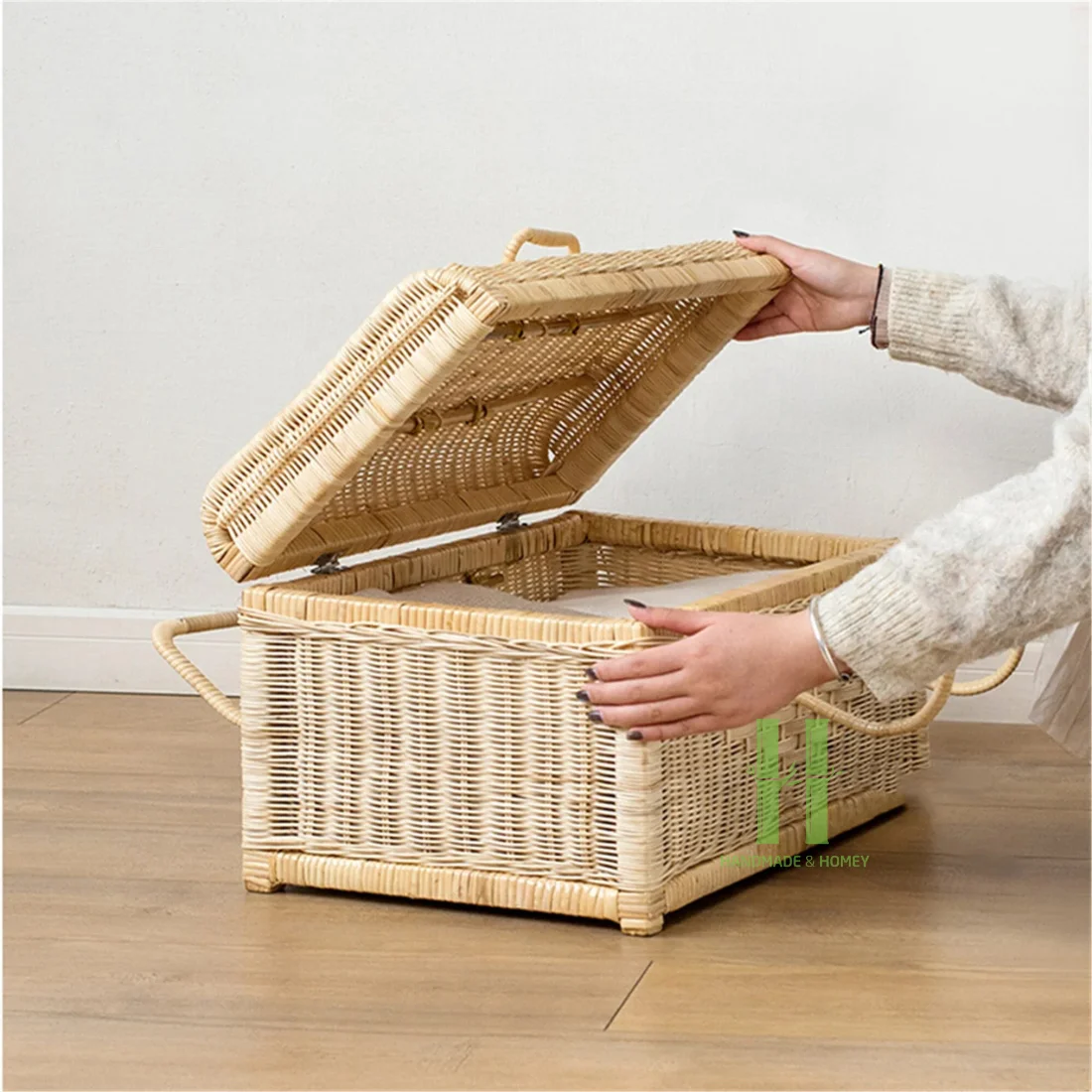HNH Craft Rattan Luggage for Summer Vacation Storage Basket for Home Organization Handmade and Packing in Vietnam