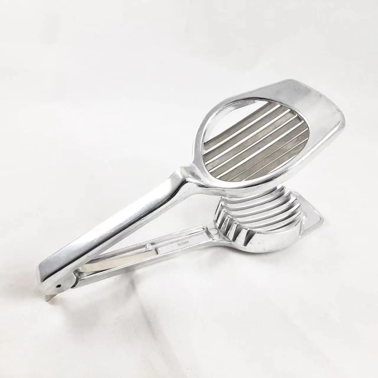 Egg/Mushroom/Fruit/Pomato Slicer Cutter Multi-purpose Cast Aluminum w/Stainless Steel Blades Multi-purpose Home Kitchen Bar Tool