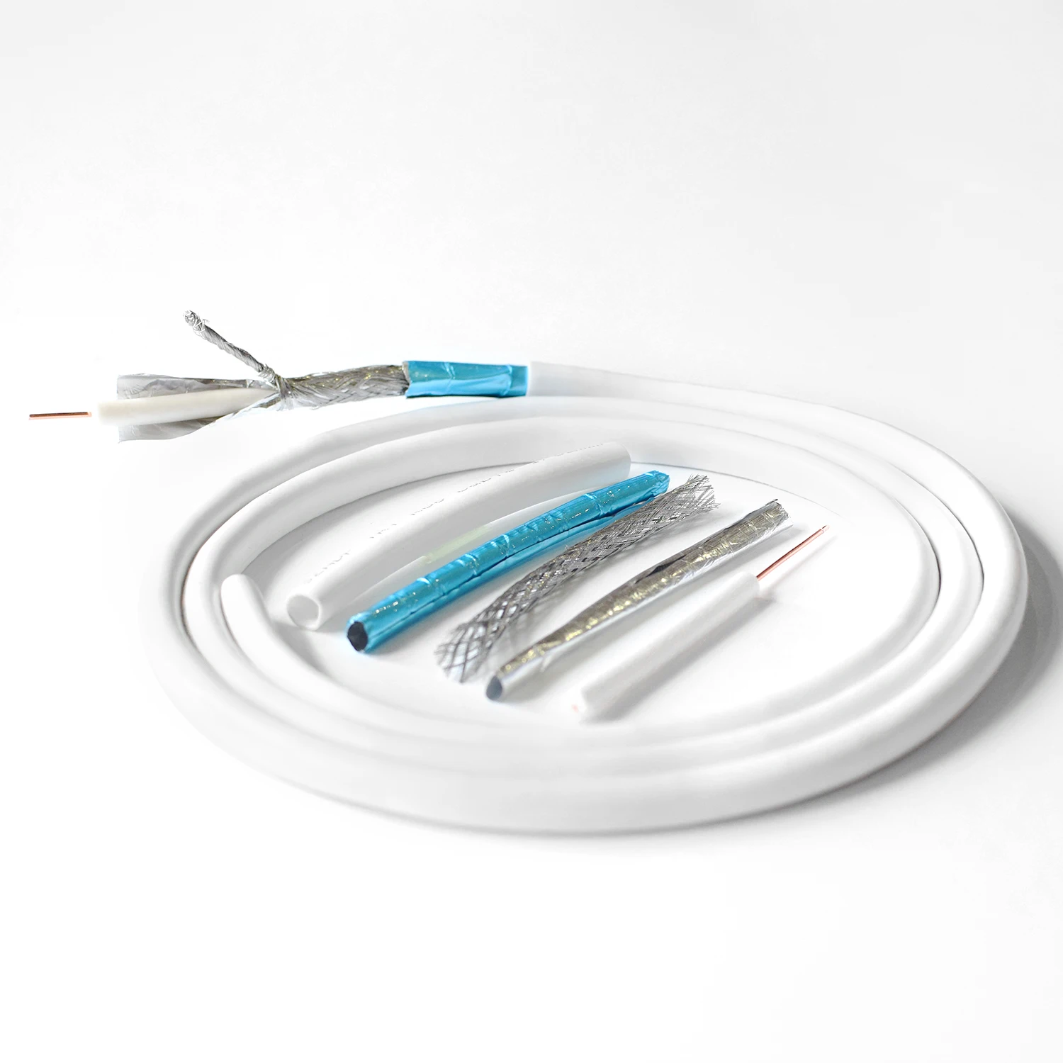 Коаксиальный кабель 1,02 мм CCS 18% 75-Ohms для внутреннего/наружного монтажа RG59 RG6