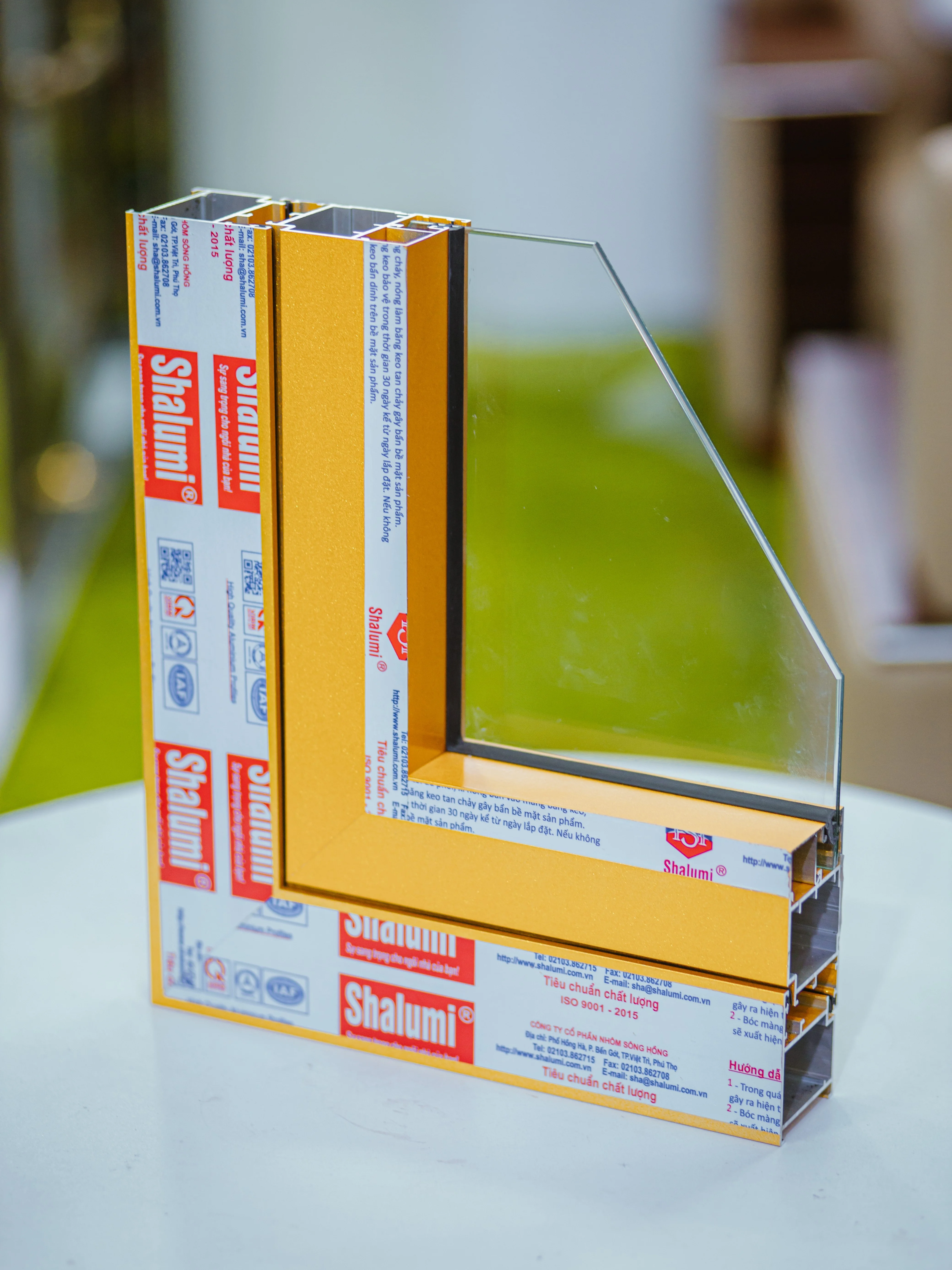 Металлический золотой алюминиевый профиль для дверей и окон от Вьетнама Shalumi