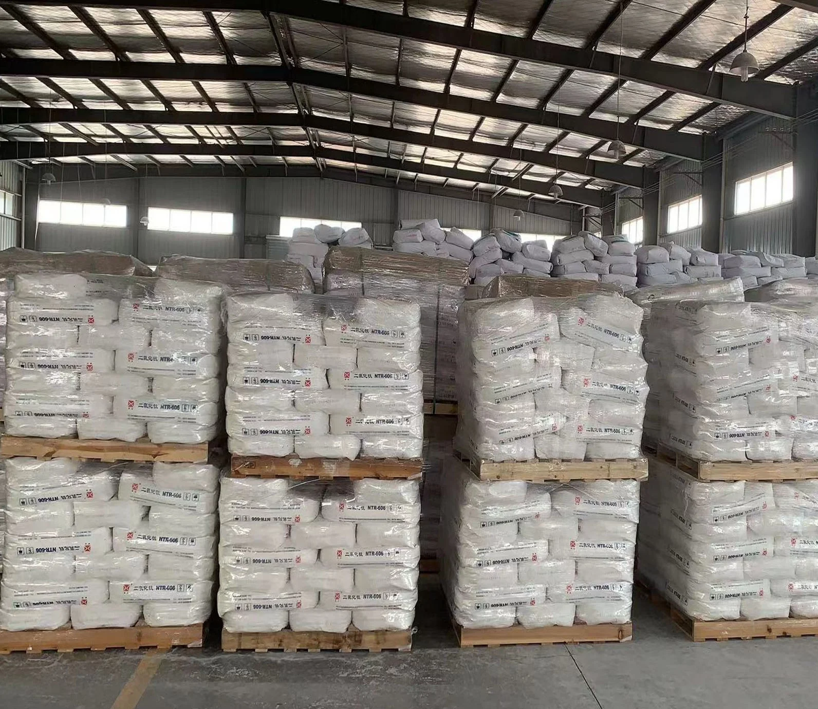 Rutile Grade Titanium Dioxide Tio2 for Paint use NingBo XngFu NTR 606