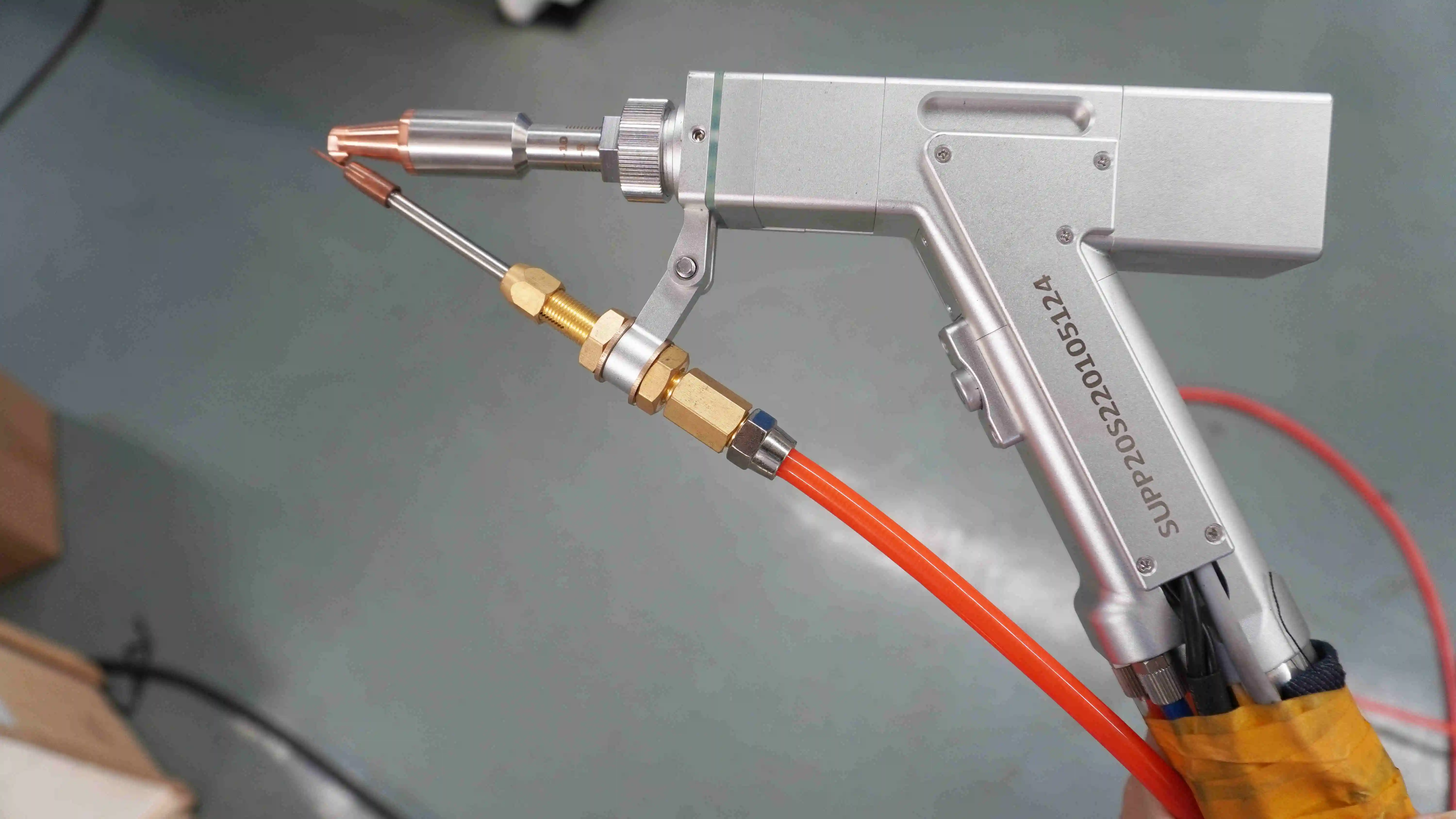 New Design 2000W Laser welder Machine Jpg