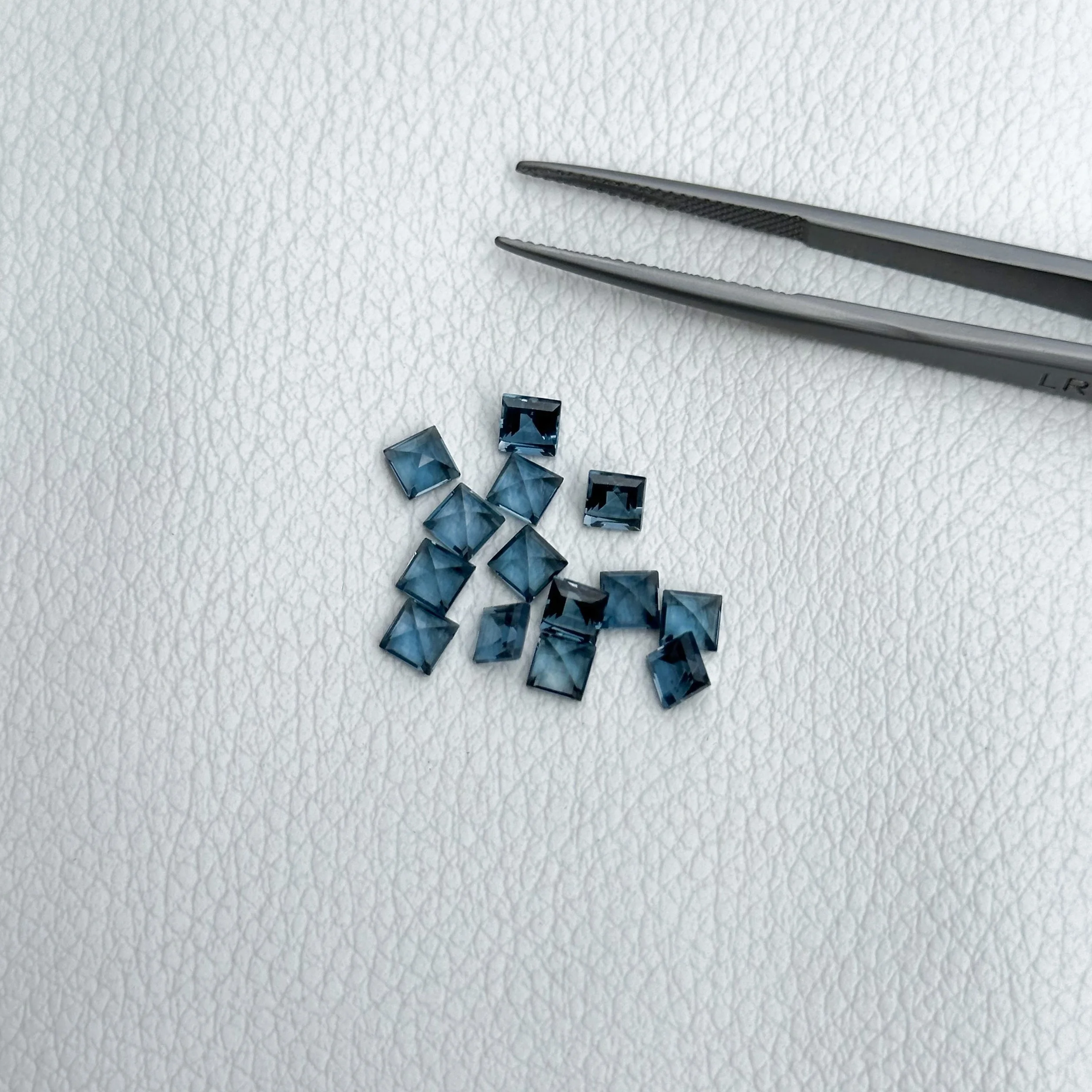 100% Natural London Blue Topaz Faceted Square Cut 3mm Semi Precious Loose Gemstone Best Selling Blue Topaz Stone Jewelry Making