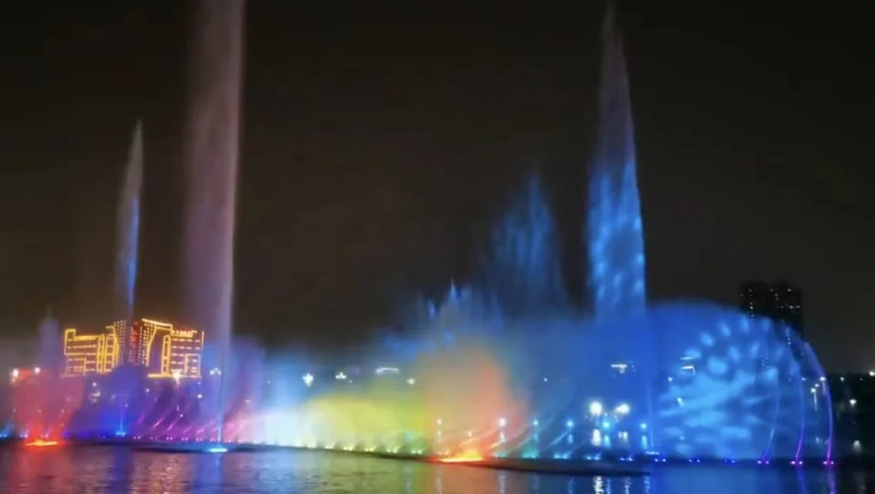 Factory low price free design Outdoor Plaza/Garden/Shopping Center Floating Water Music Dancing Fountain