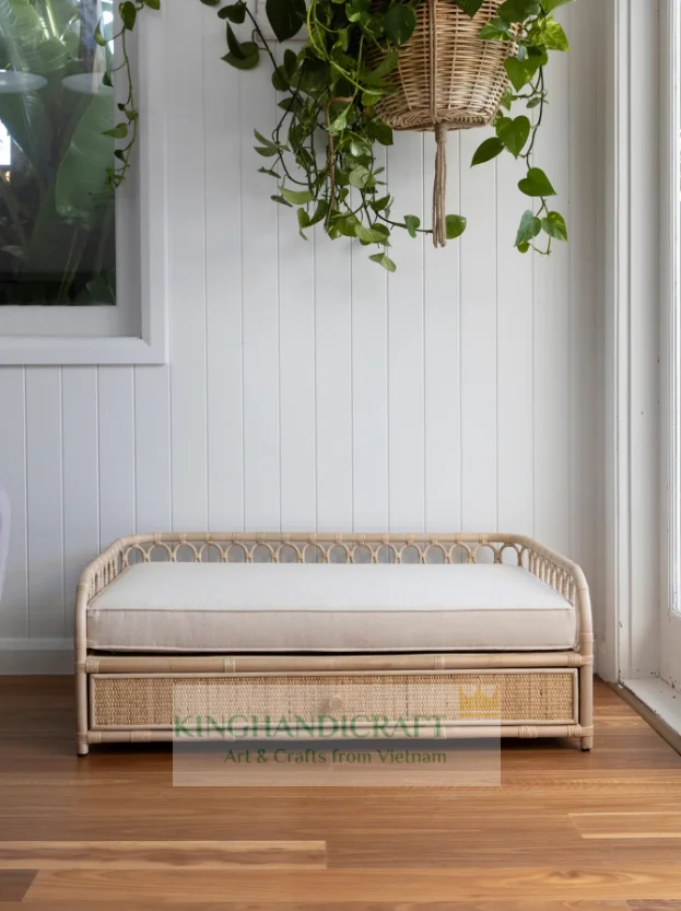 Natural Handmade Rattan Wicker Sofa Bed for cat and dog sleeping bed eco friendly luxury with cotton cushion wholesale