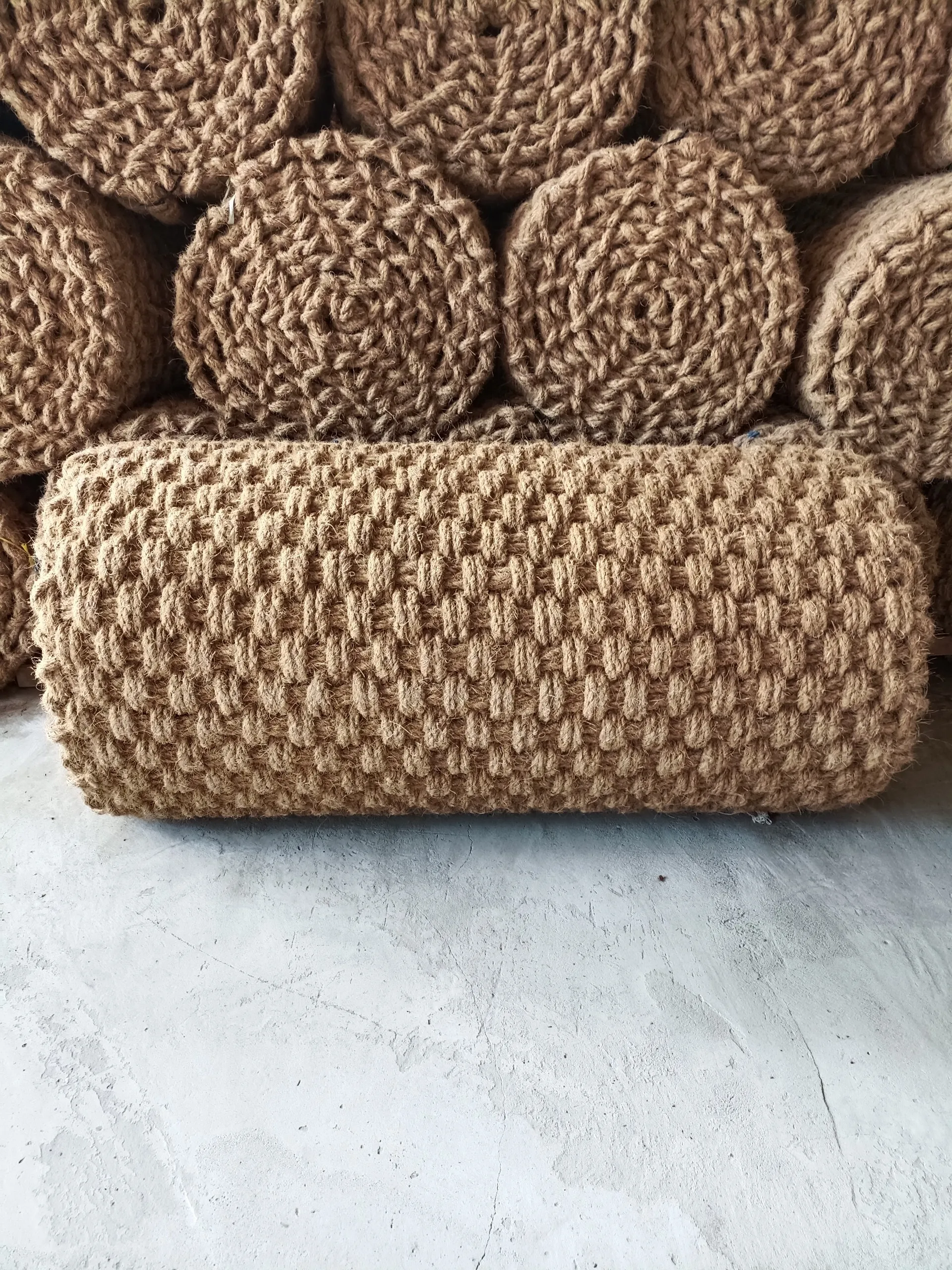 Whole Sales!!! 2022 Coconut coir matting roll from Vietnam for outdoor paving with factory price Size 1.0m*10m, 100% natural