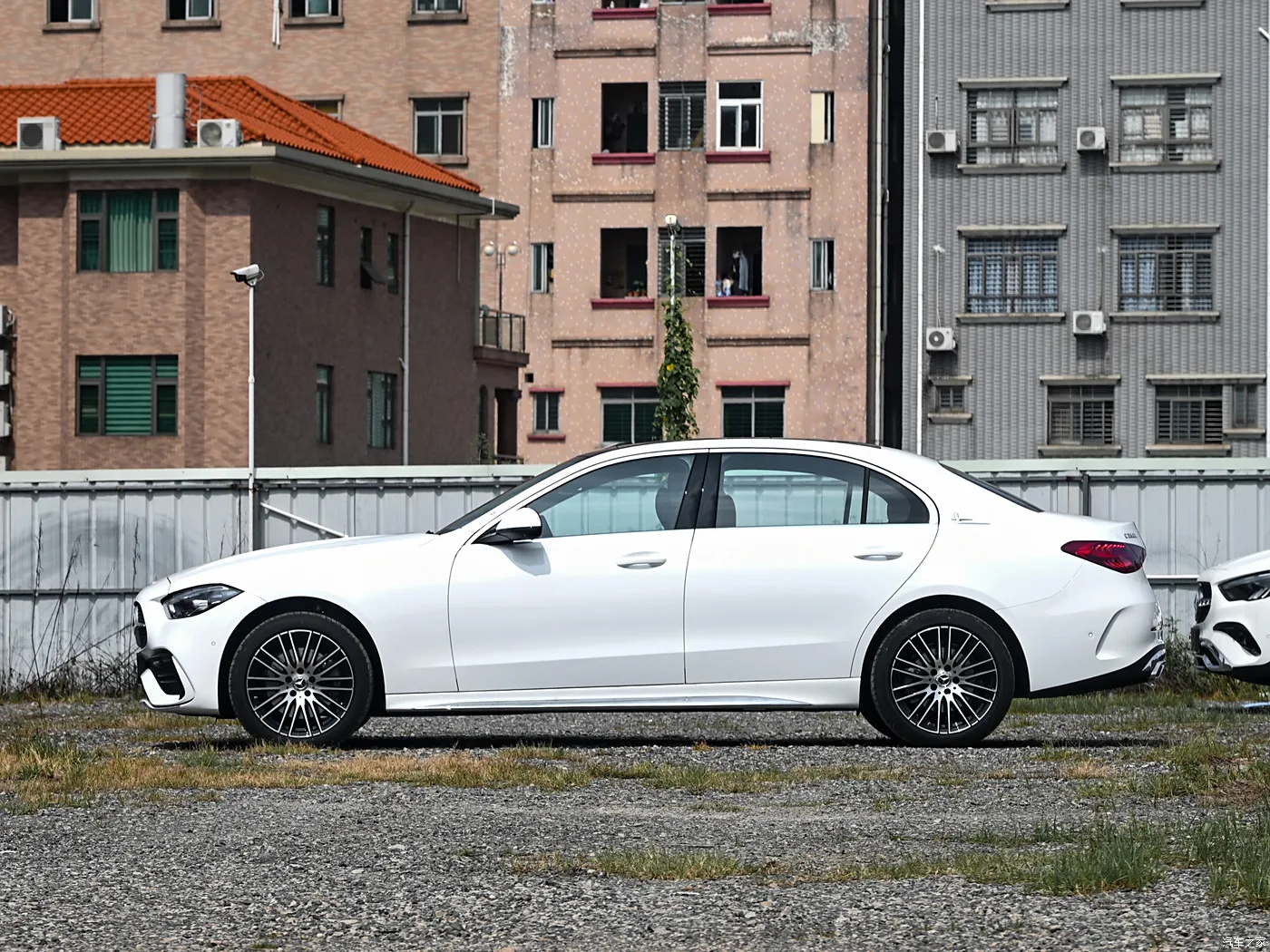 2025 C-Class фейслифтинг C200 L спортивная версия автомобиля 1 5 T 48V RWD LHD 170 л.с. 9 в коробке передач кожаные сиденья оставили недорогой новый автомобиль