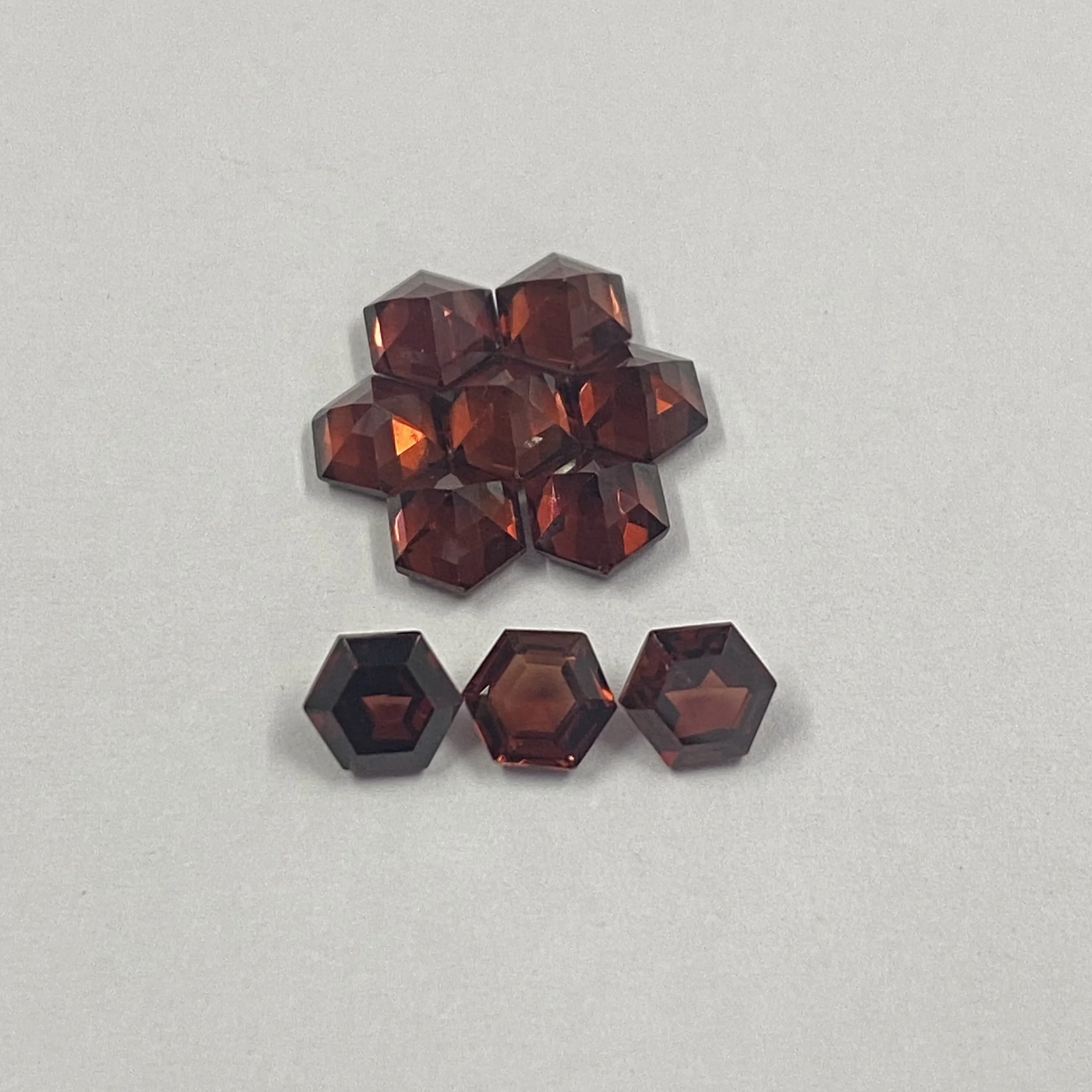 Handmade Products Mozambique Garnet Hexagon Cut Gemstone Good Quality Garnet Wholesaler Bulk Deal At Factory Price Alibaba DIY