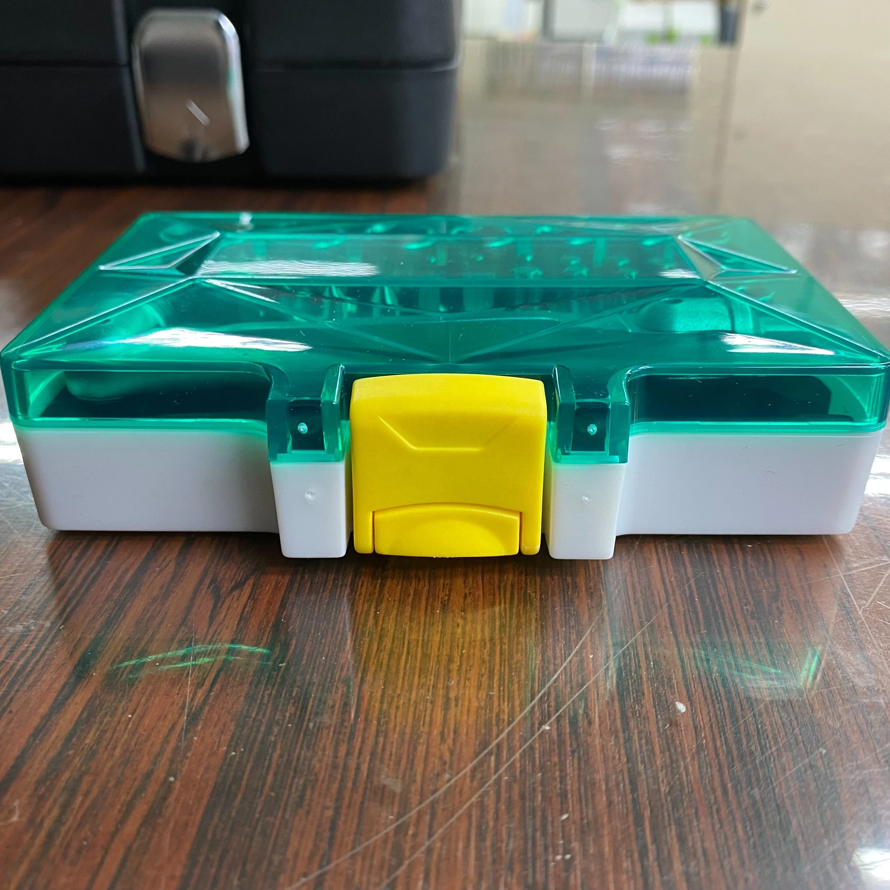 SBTools 32 Pcs Bit and Socket Wrench Set With Magnetic Bit Holder