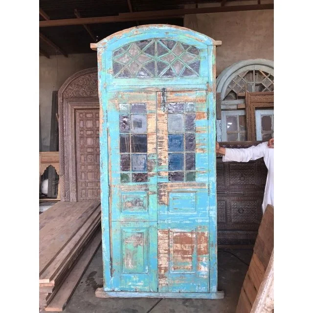 Antique Carved Indian Front Door Solid Wood Old Exterior Swing Open Style Finished with Decoration Feature