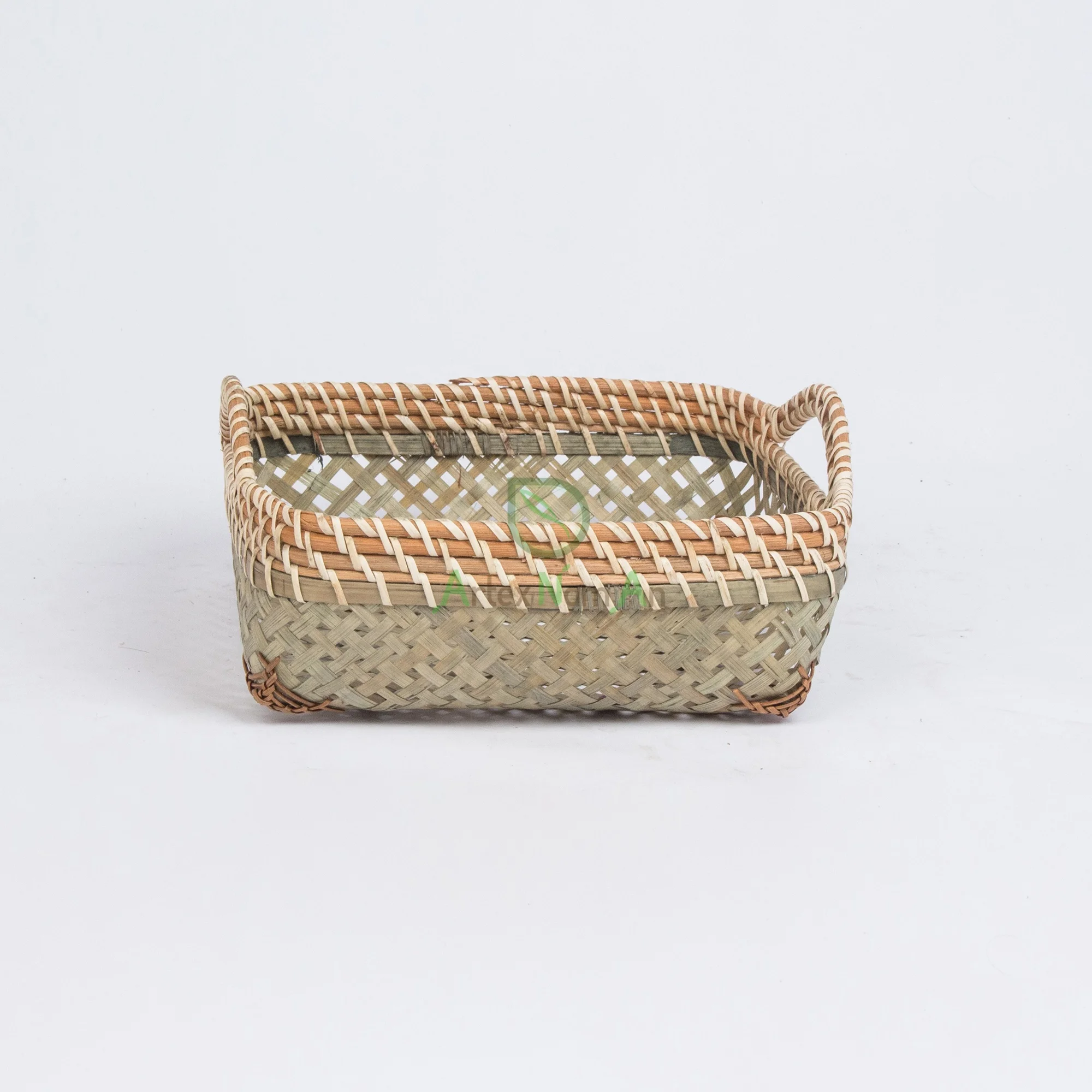 Eco friendly bamboo weave fruit basket also chicken egg basket with handles wholesale