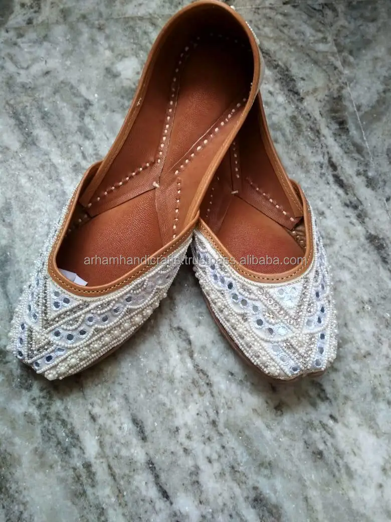 Designer Trendy Stylish Embroidery Juttis Luxury Indian Shoe with Breathable Upper Flat round Anti-Slip Insole Strap Closure