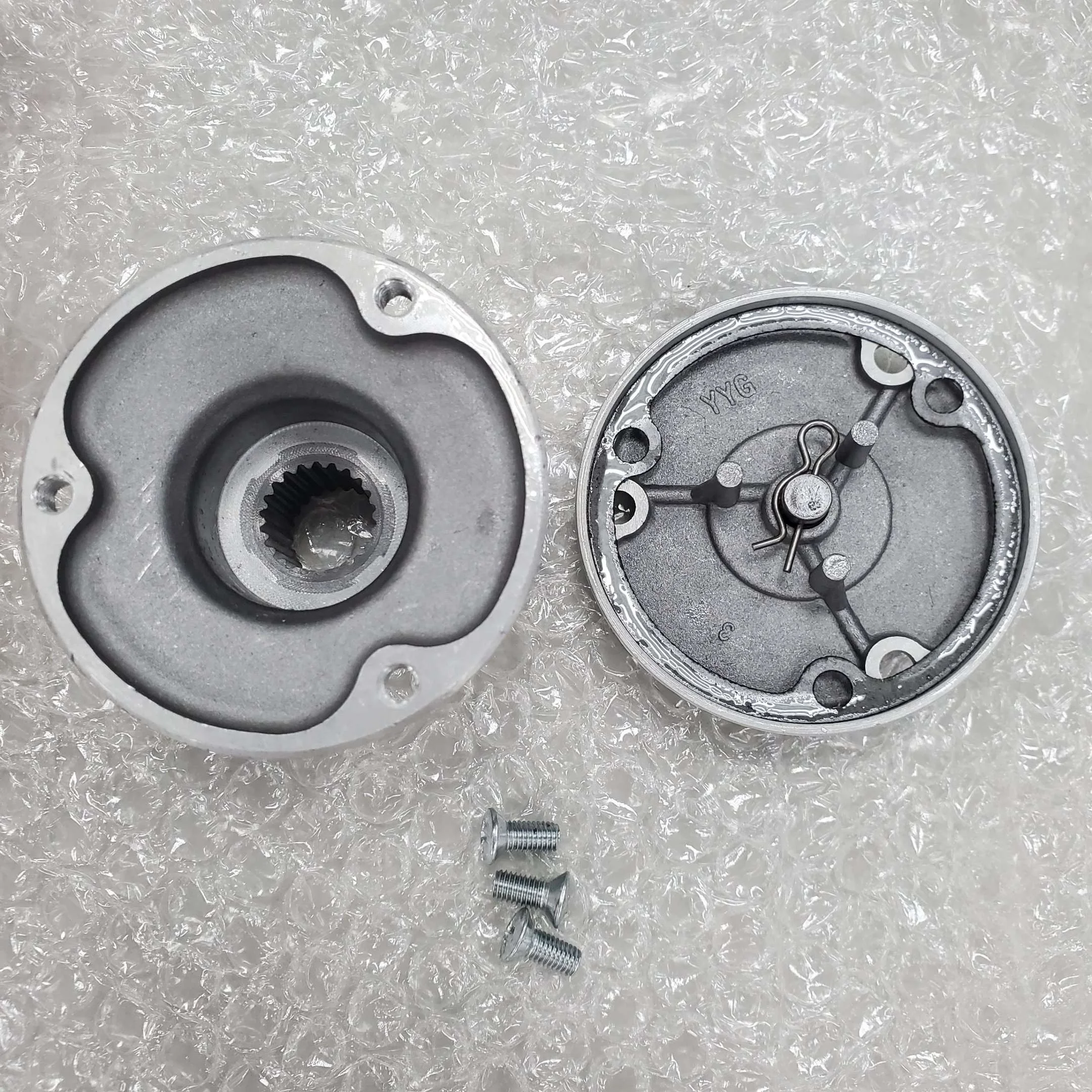 Масляный фильтр в сборе для SYM VF3i 185 ( 1543A-VF3-000-VN ), не подлинный