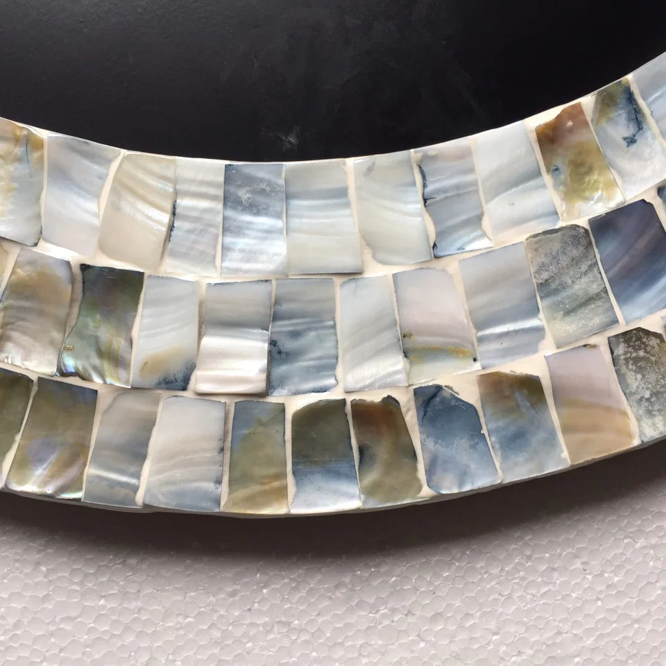 High quality new design round Mother of Pearl inlay wall mirror made in Vietnam