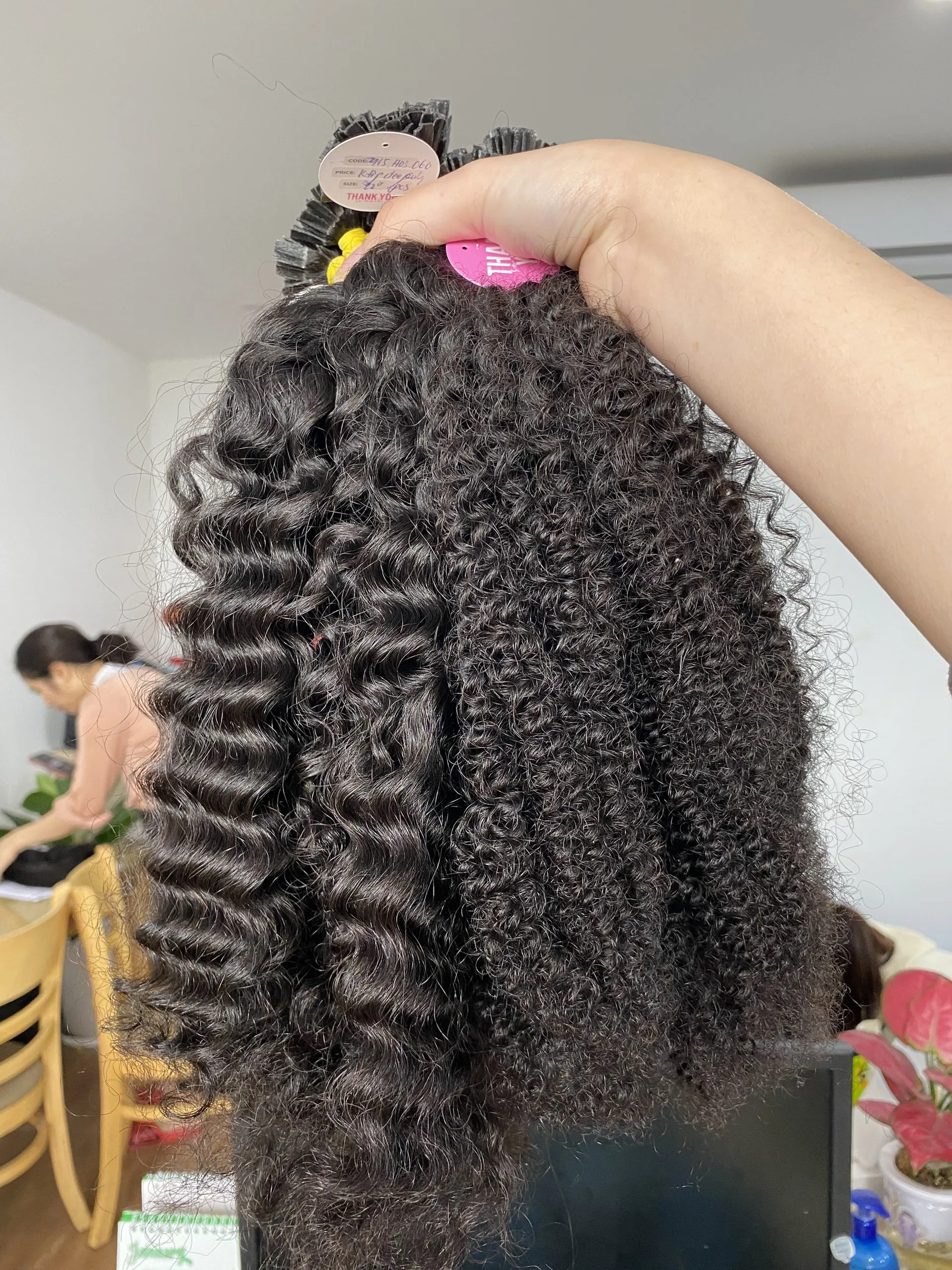 Оптовая продажа необработанные камбоджийские и вьетнамские волосы 100% человеческие пряди для наращивания кудрявая