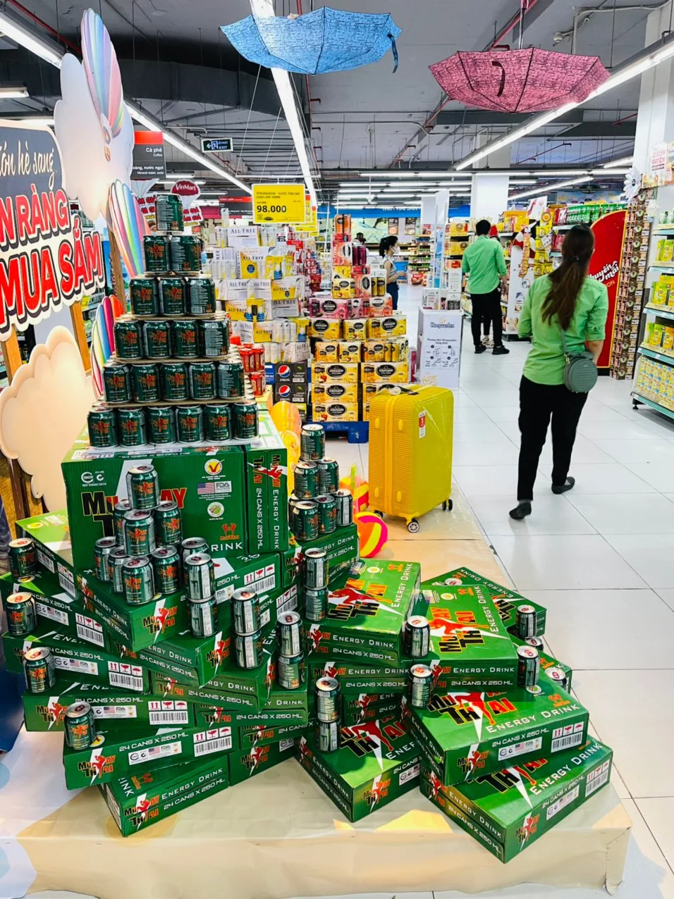 Wholesale Beverage Energy Drink Muay Thai Yellow Color 24 Months Self Life ISO Certificate Thaicom Brand Vietnam