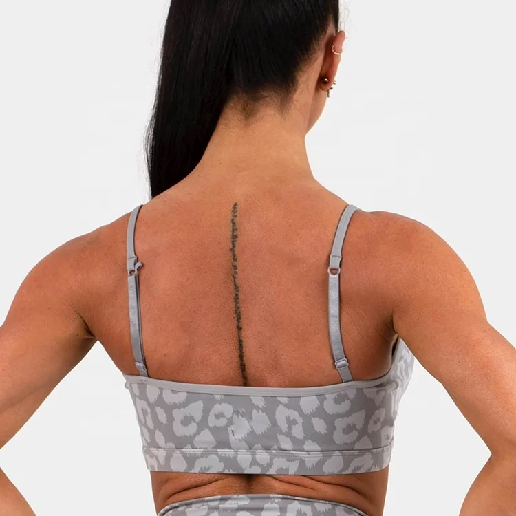 Punchin sports Custom Print Fully Lined Cross Over Adjustable Back Straps Gym Sports Top Bra For Women