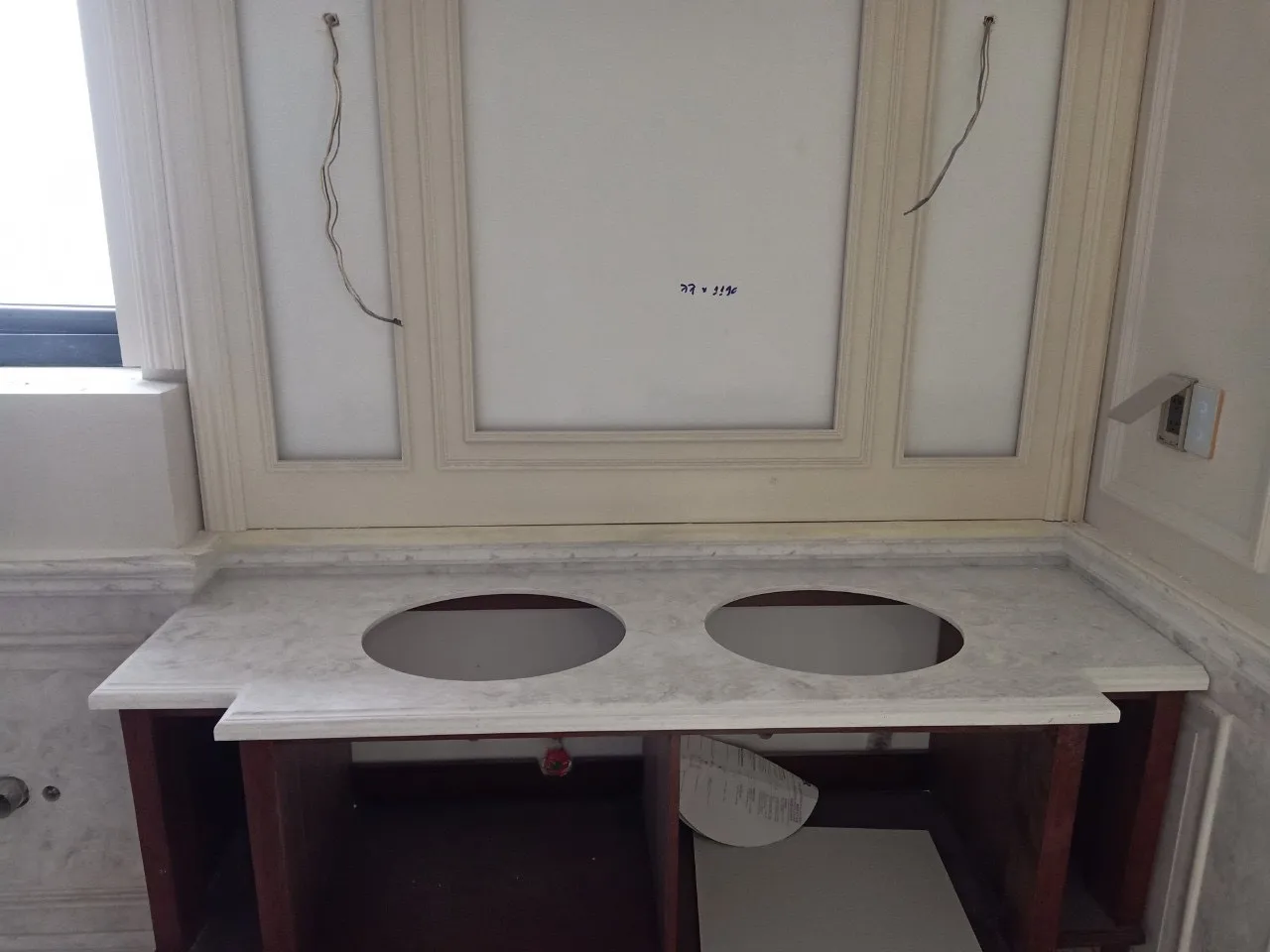 Customized Artificial quartz stone slabs for kitchen counter TOP Style Engineer Surface Modern Origin KOREA VIETNAM