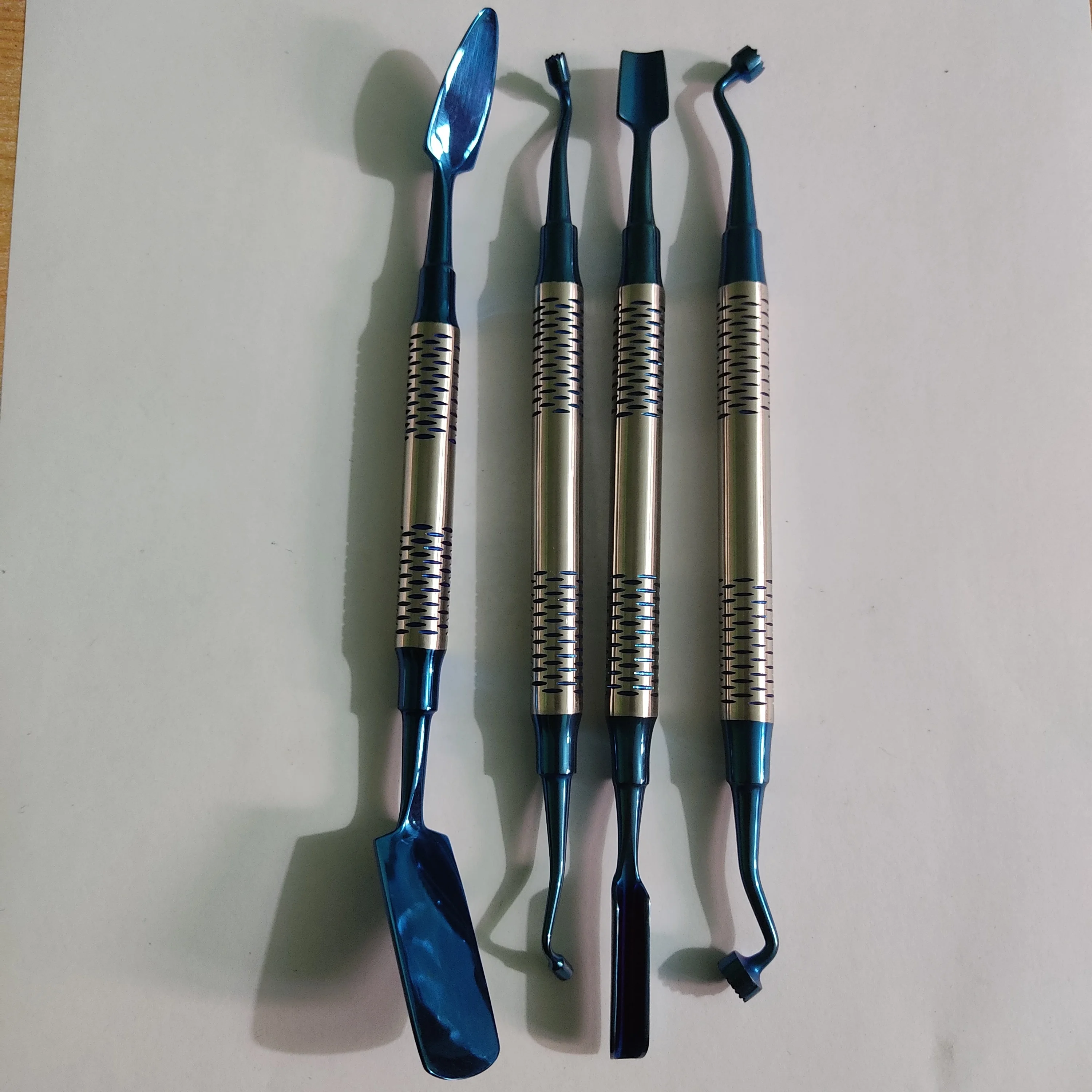 Набор стоматологических инструментов из 4