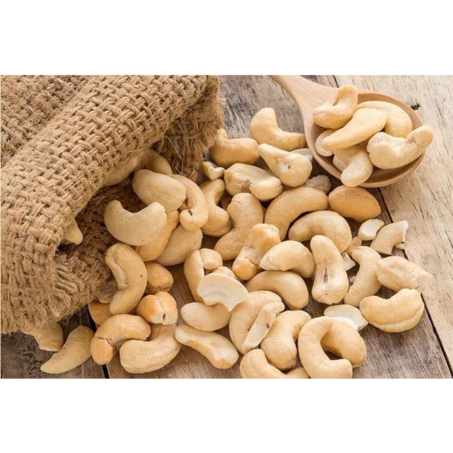 High Dried Cashew Nuts from Viet Nam Best Price W240 and W320 Grade Raw for Snack and Food Application Manufacturer