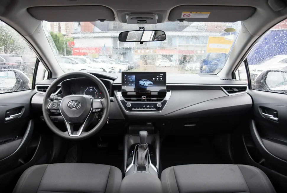 Chinese Cheap Used Gasoline Cars 2024 Toyota Corolla Levin 1.8L Hybrid Second Hand Vehicles Sedan for Sale