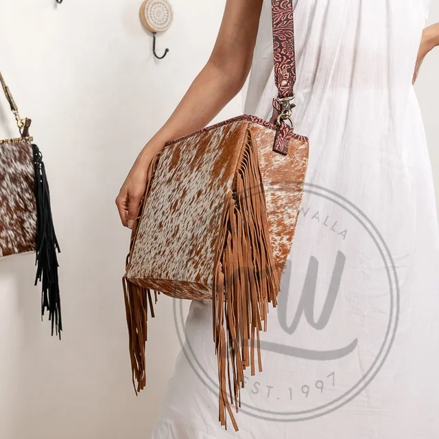 Unique Western Style Tooled Hair On Hide Fur Leather Fringe Tote Bag Women Embossed Color Print Fur Leather Vintage Underarm Bag