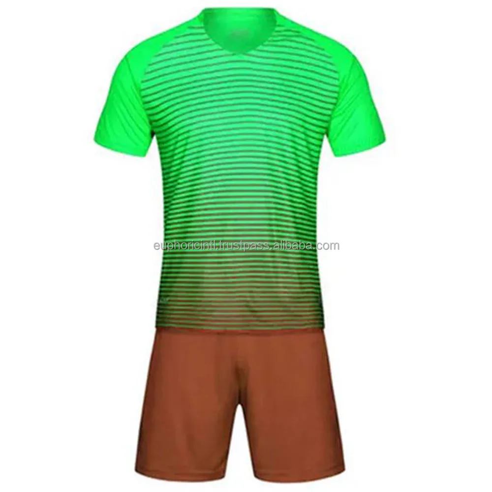 High Quality Football Soccer Wear Set Adult Sublimation Football Jersey Polyester Fabric Men Breathable Soccer Uniform