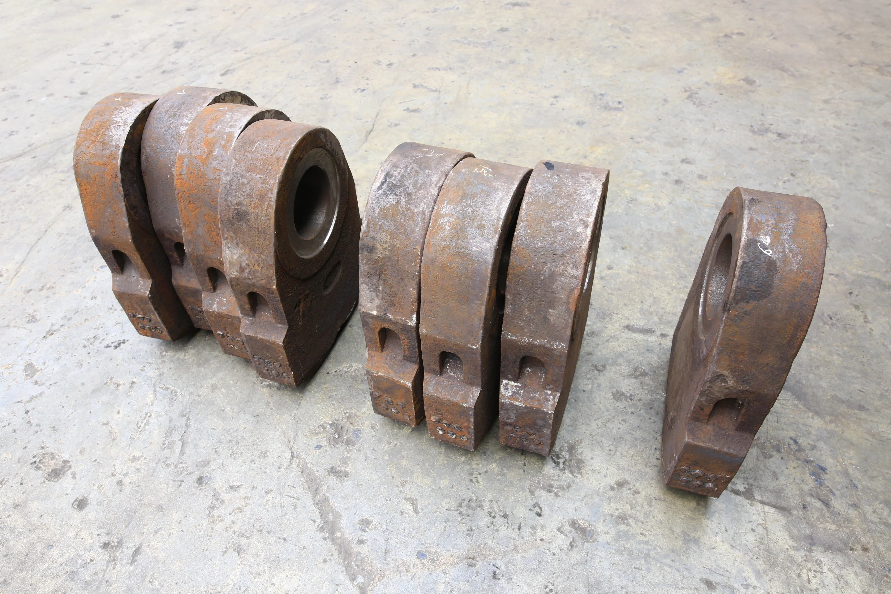 Nothing Fancy Simply What You NEED! High Manganese OEM Custom Hammer Crusher Parts Cheap & Quality Hammer Head Sustainable