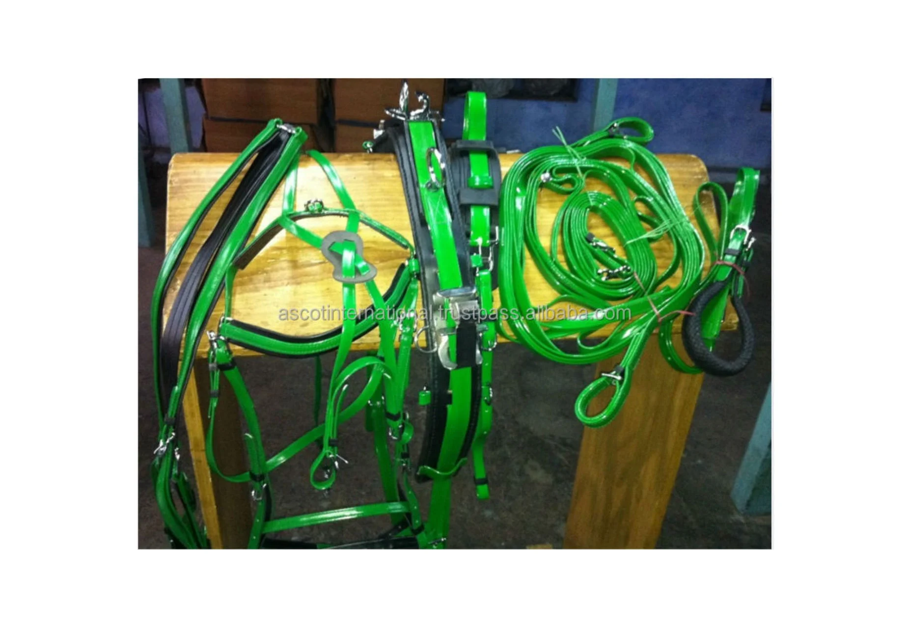 Premium quality PVC Quick Hitch Horse Harness Complete set custom Horse riding racing Equestrian equipment portable wholesale