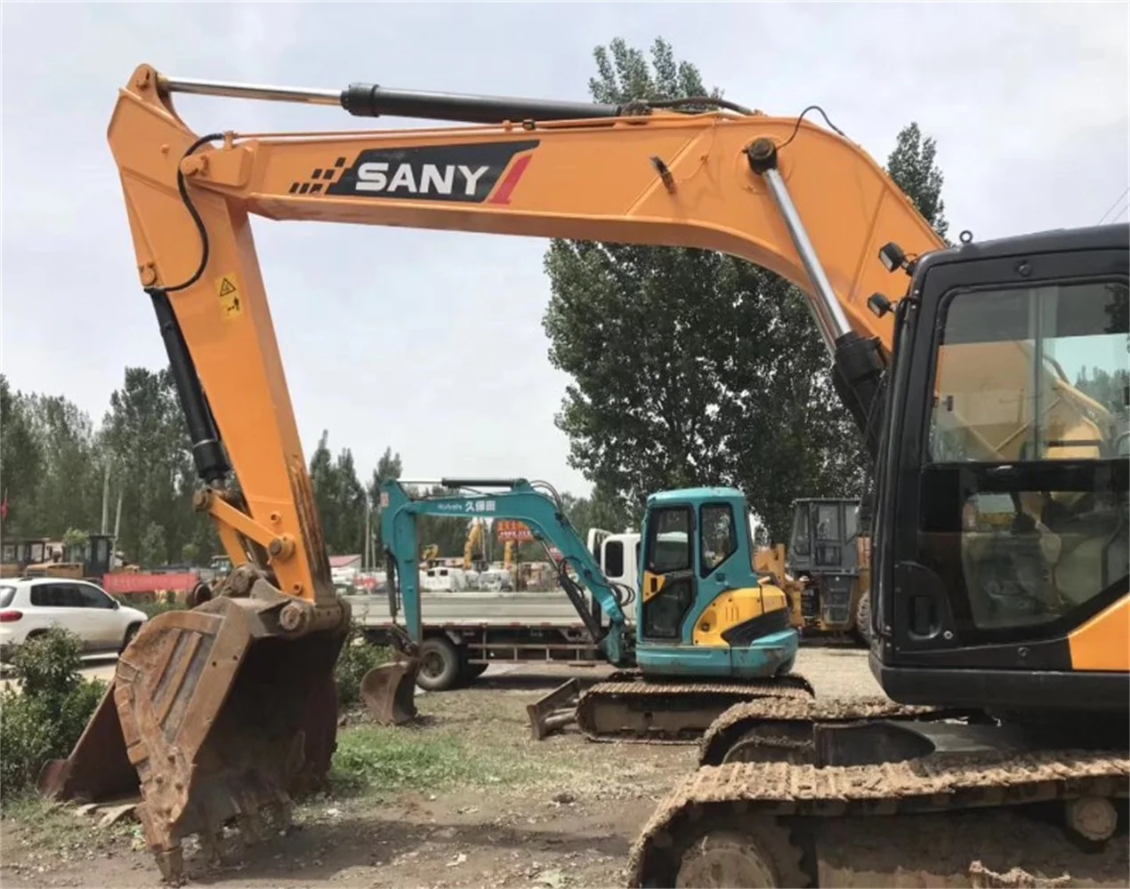 Used Heavy Duty Sany Sy135 Sy235 Hydraulic Crawler Excavator for construction