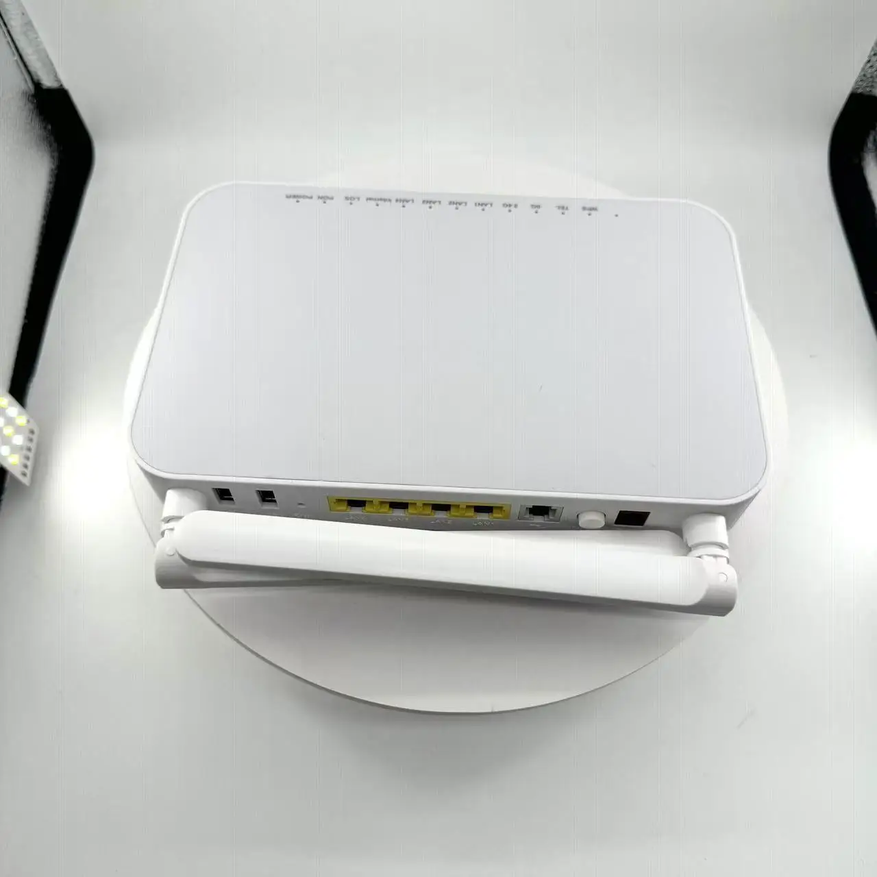 ONU  new design  optical fiber CM8145V5 equipment dual band GPON XPON 1GE+3FE+1POTS +2USB  2 antennas cheaper price CM8145V5